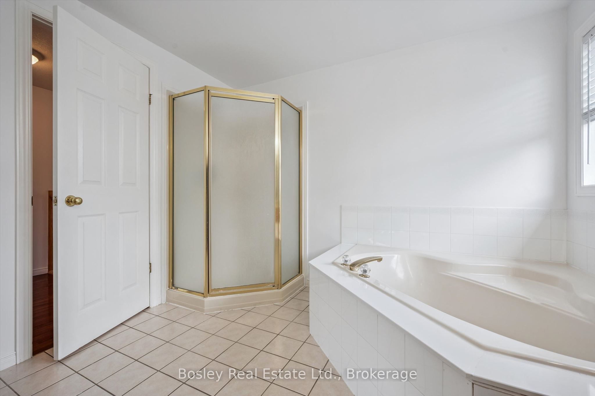 4 Hayward Crescent Property Photo 18