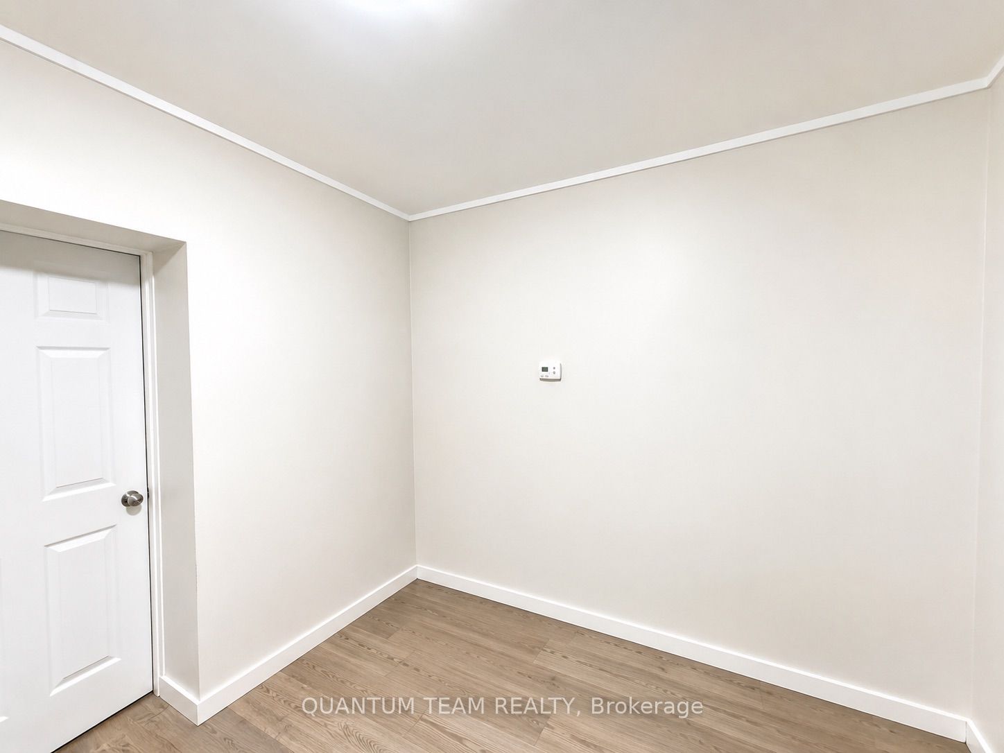 209 West Main Street Property Photo 6