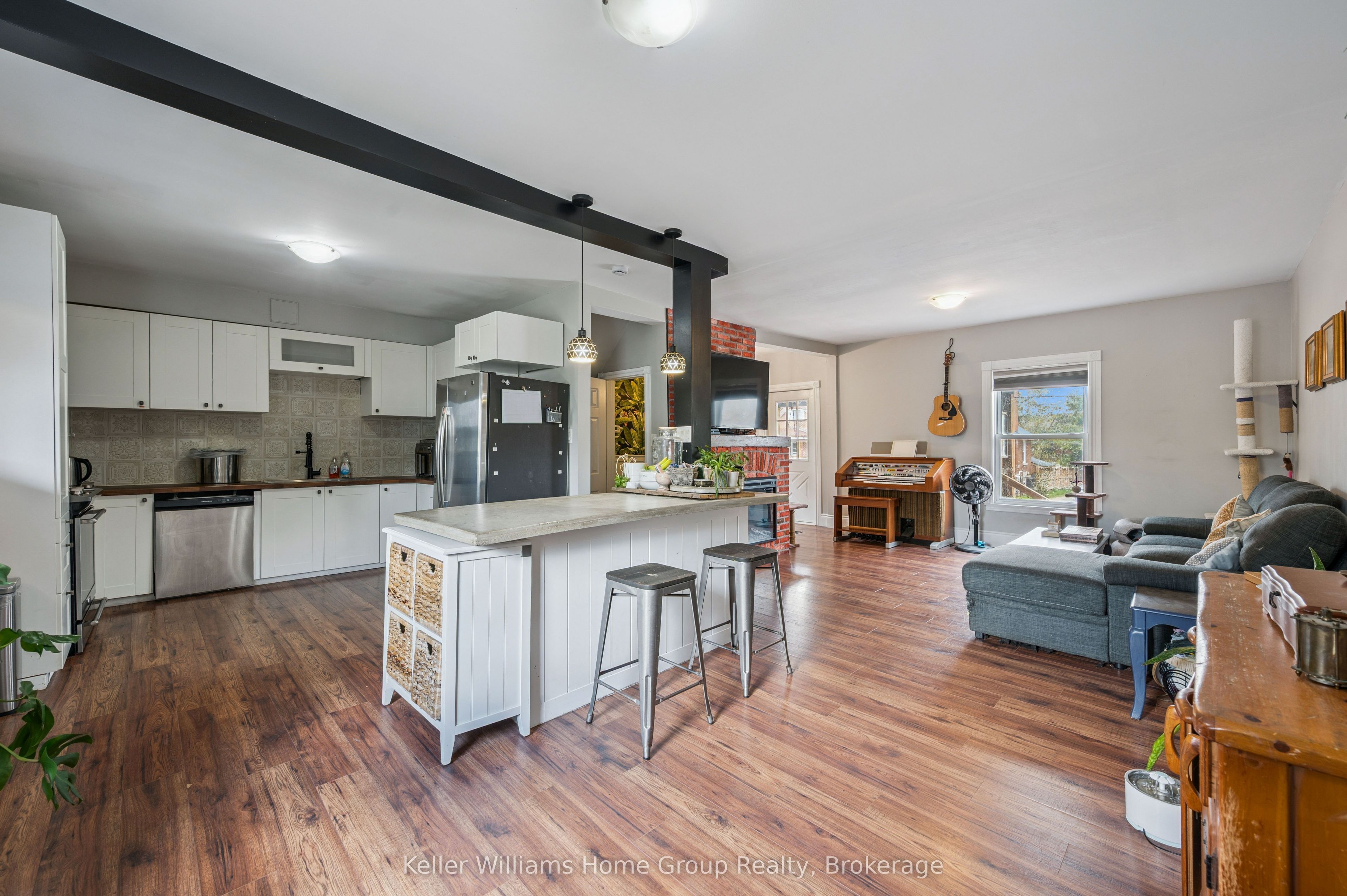 67 Stevenson Street S Property Photo 6
