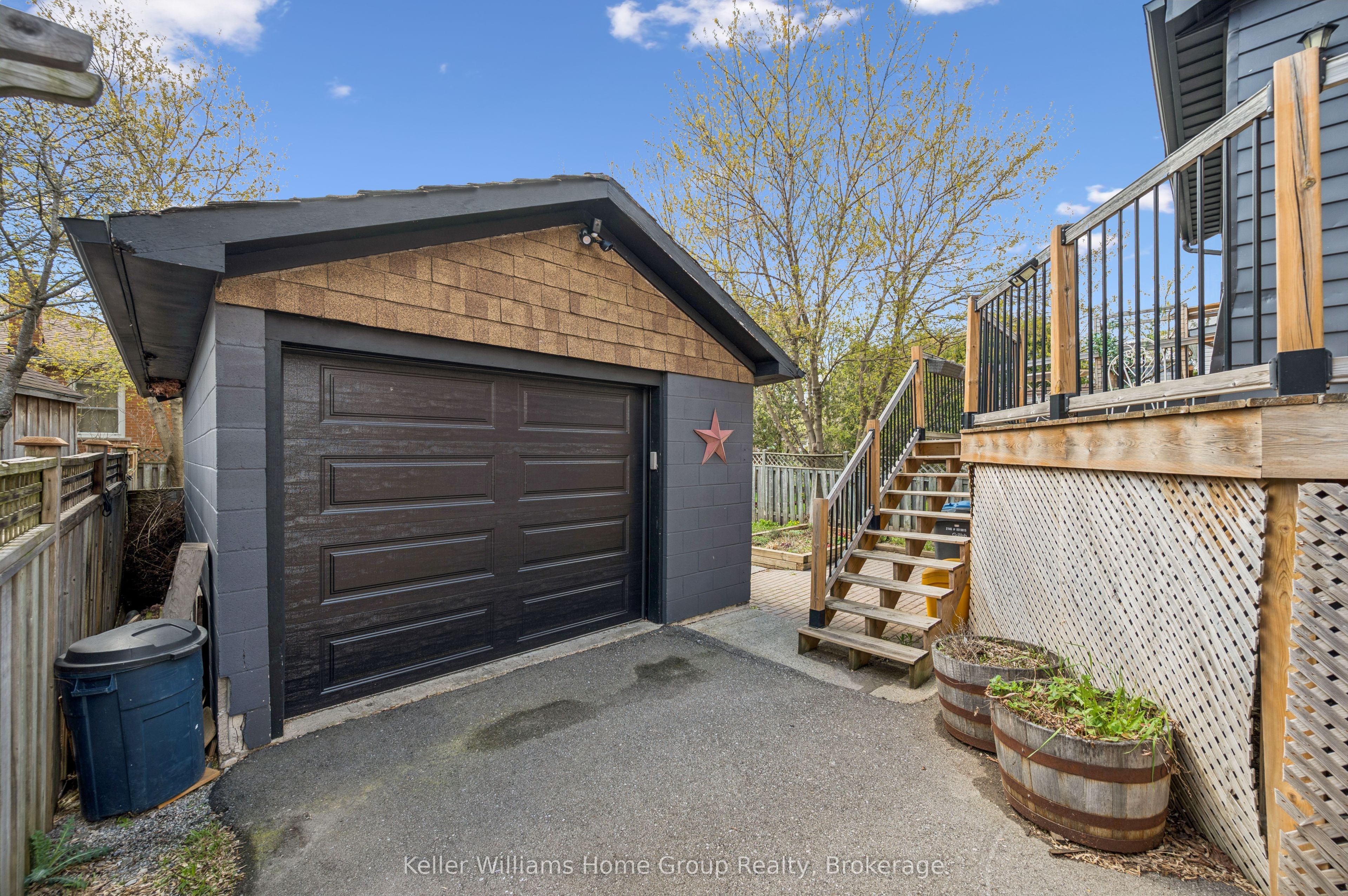 67 Stevenson Street S Property Photo 24