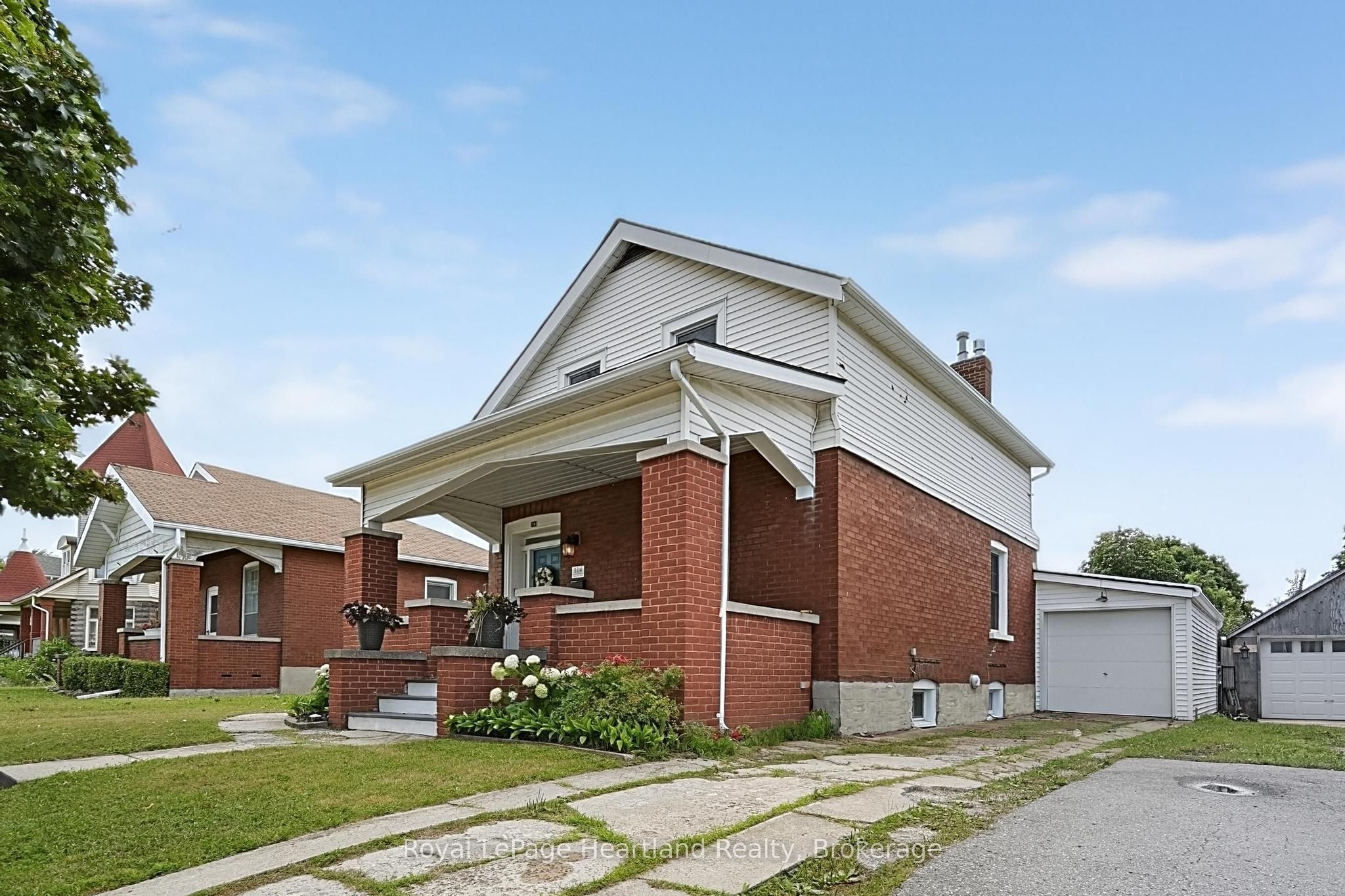 114 Elgin Avenue E Property Photo 2