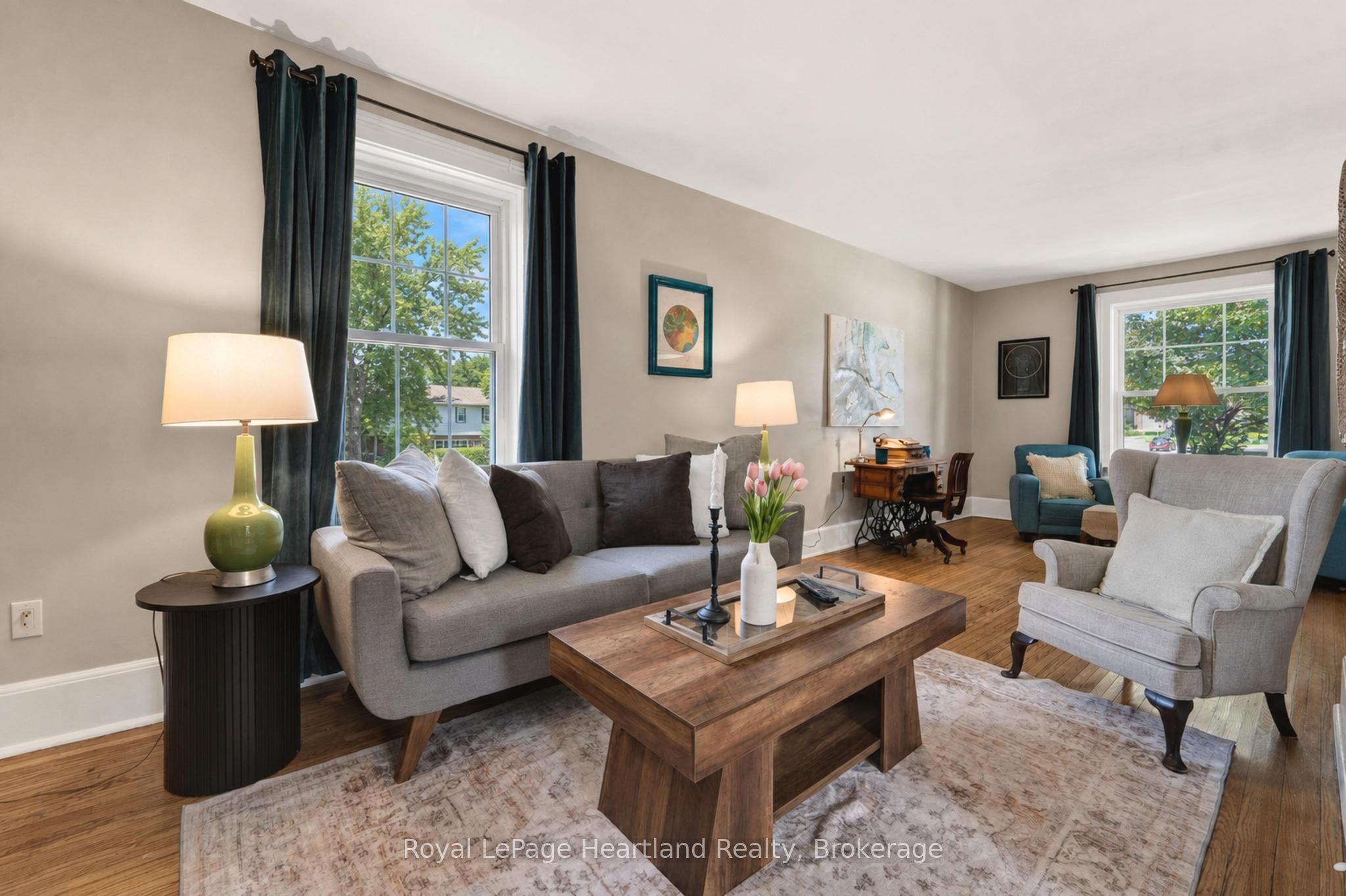 114 Elgin Avenue E Property Photo 13