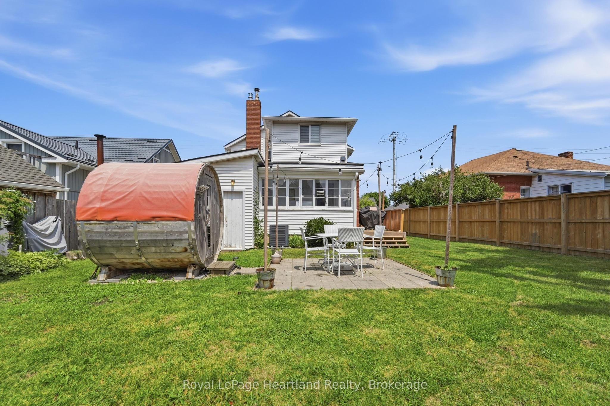 114 Elgin Avenue E Property Photo 37