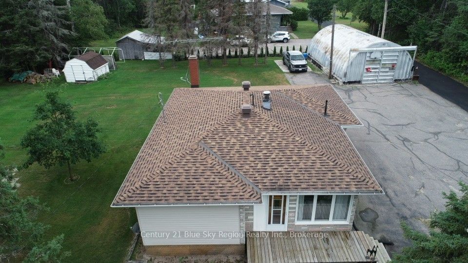 5377 Highway 11 N Property Photo 8