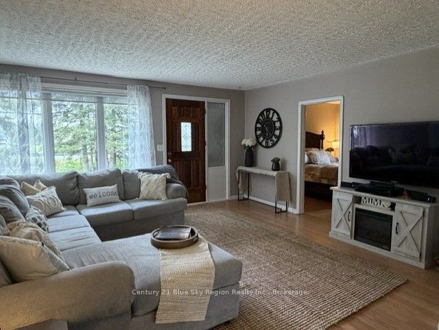 5377 Highway 11 N Property Photo 14