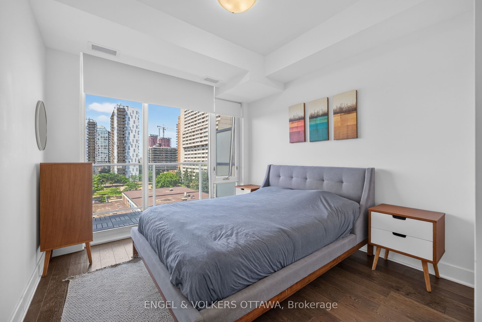 255 Bay Street 816 Property Photo 15