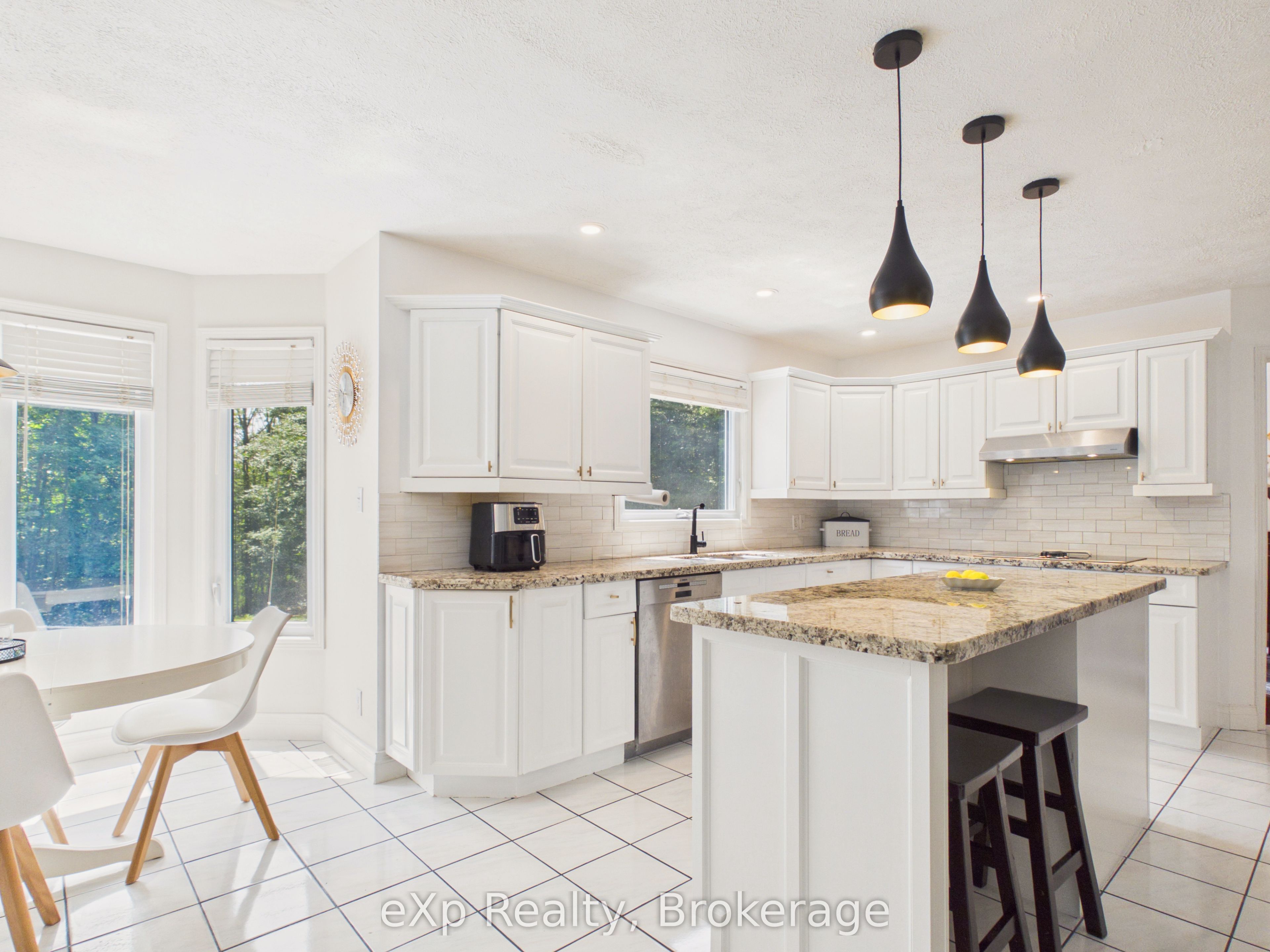 20 Highland Crescent Property Photo 11