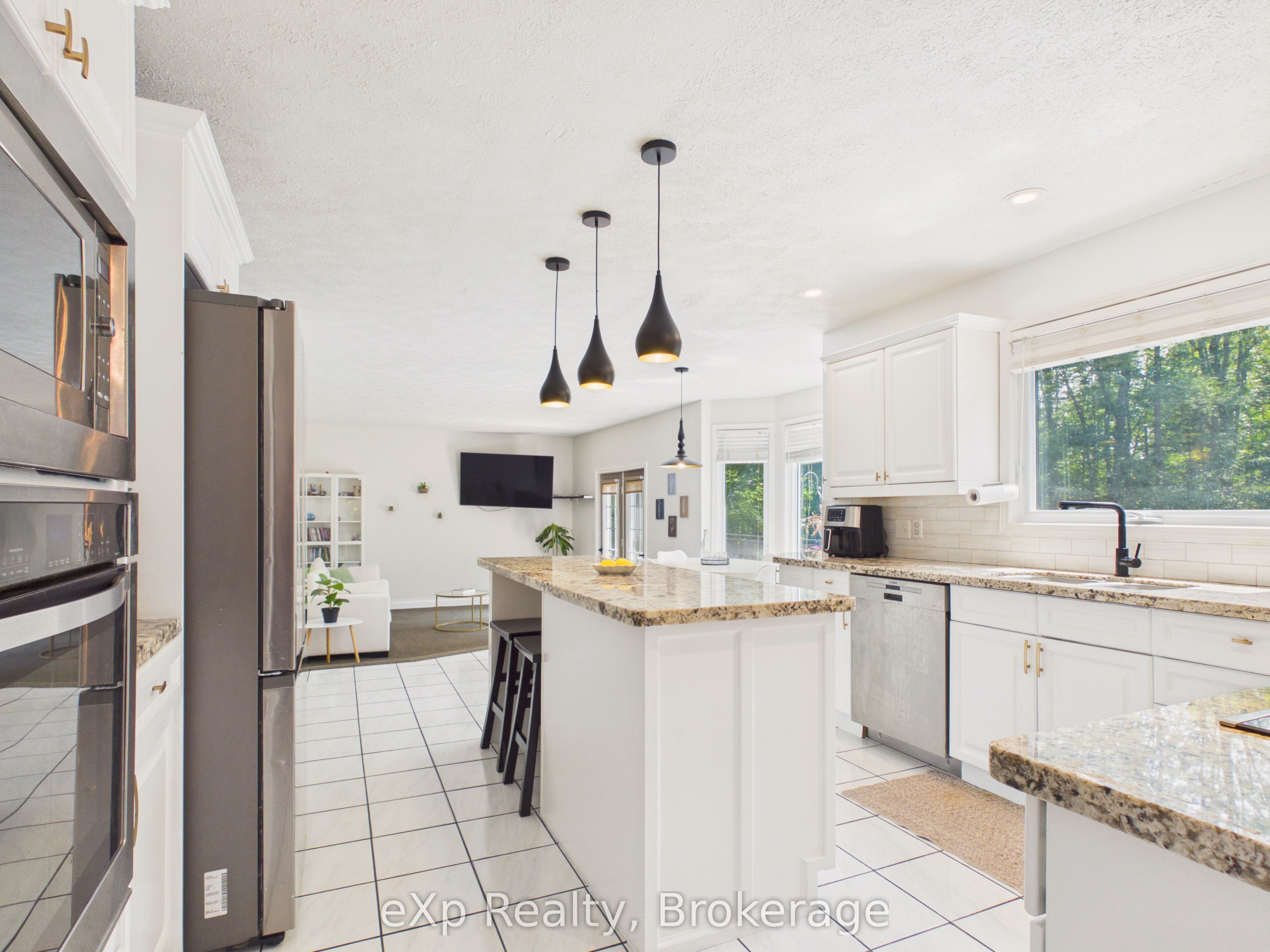 20 Highland Crescent Property Photo 12
