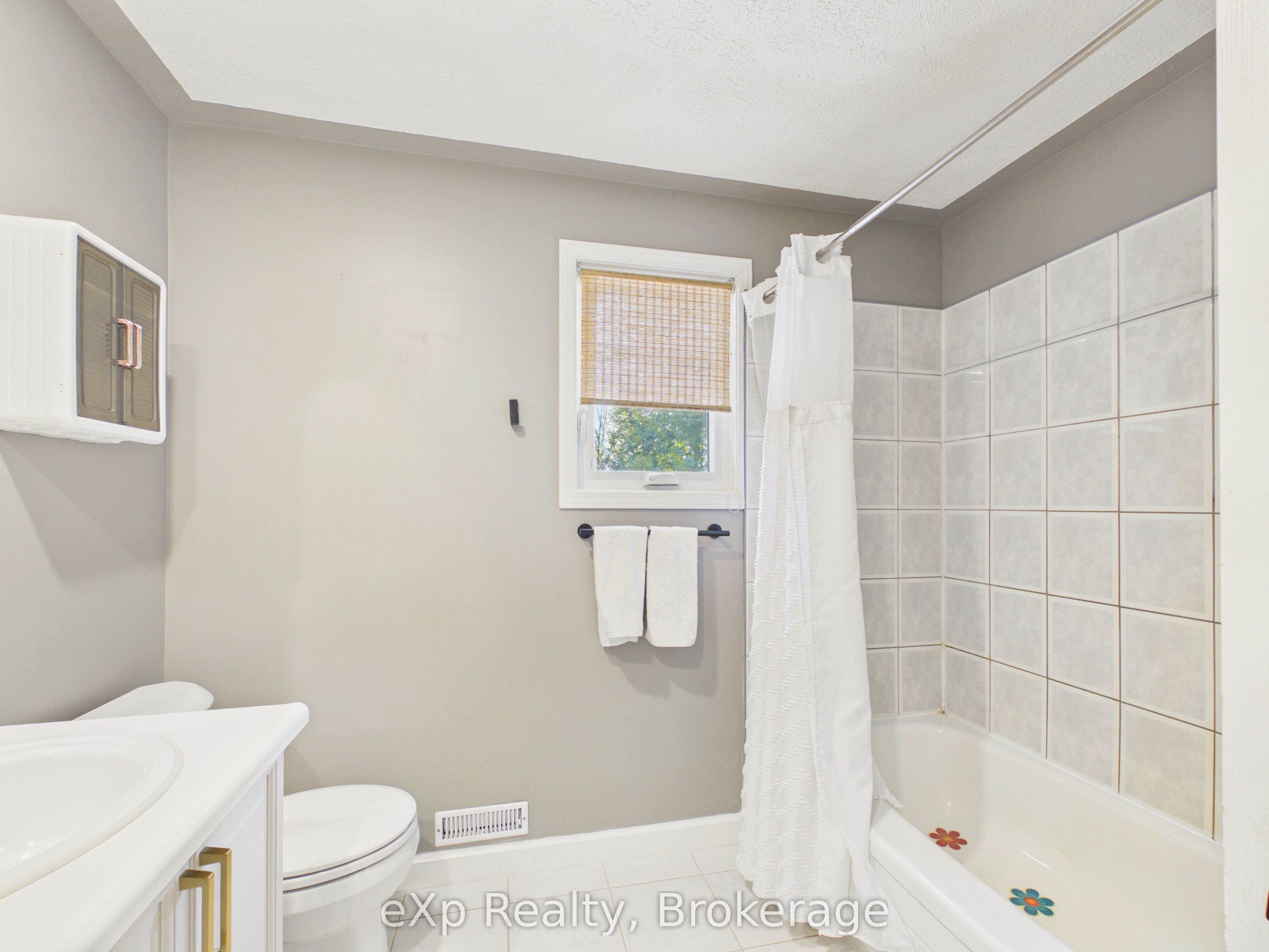 20 Highland Crescent Property Photo 26