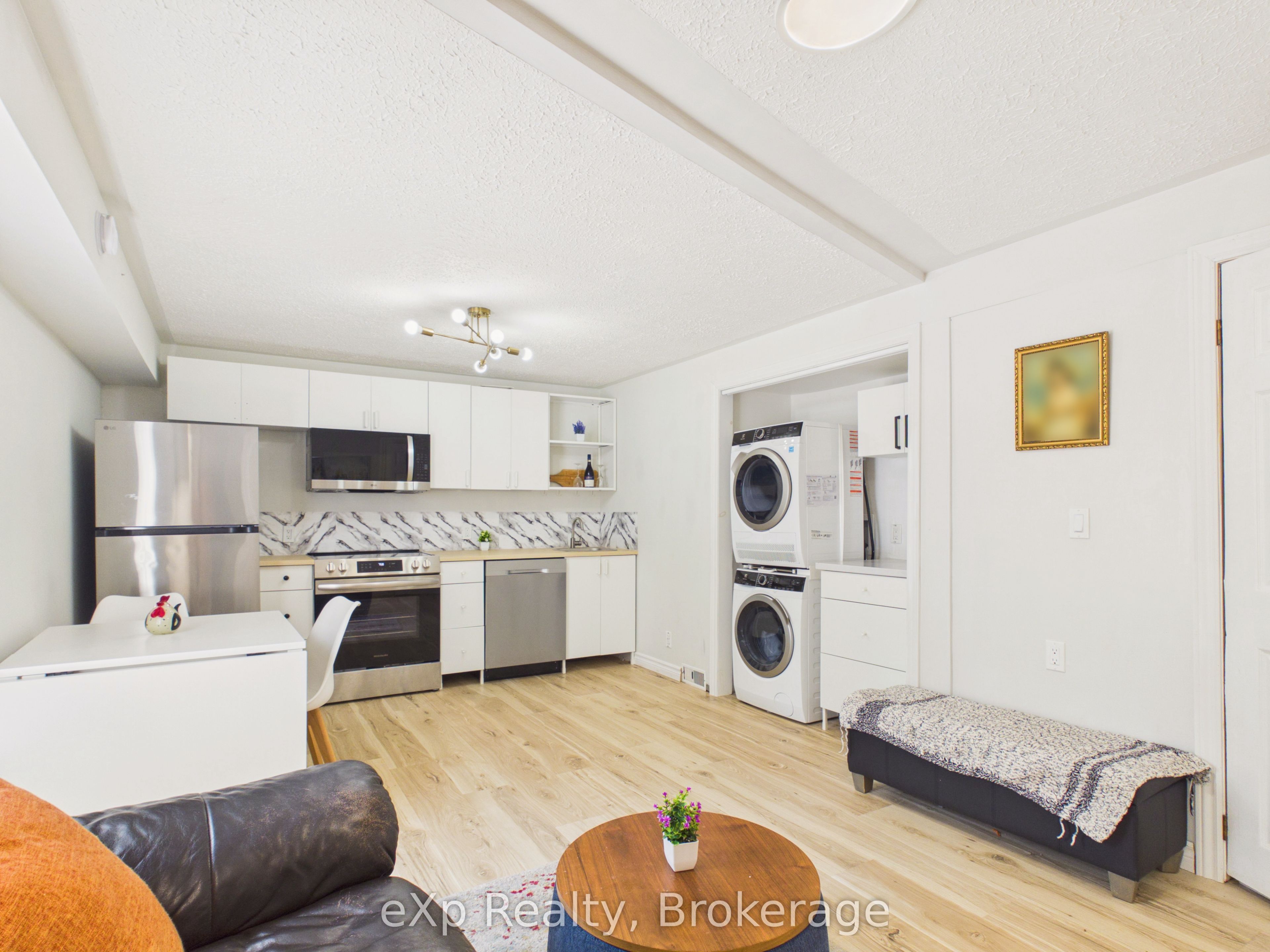 20 Highland Crescent Property Photo 32