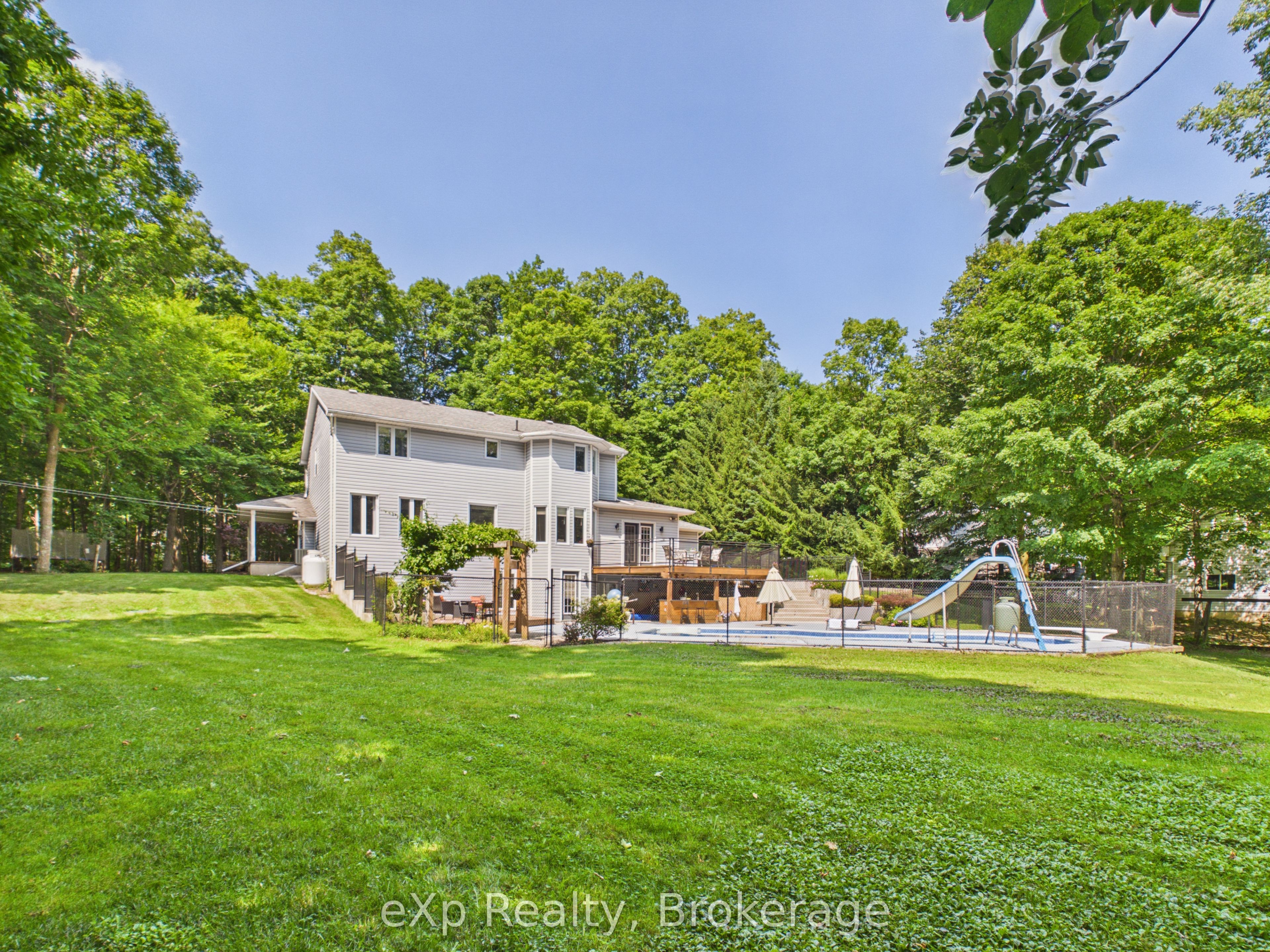20 Highland Crescent Property Photo 35