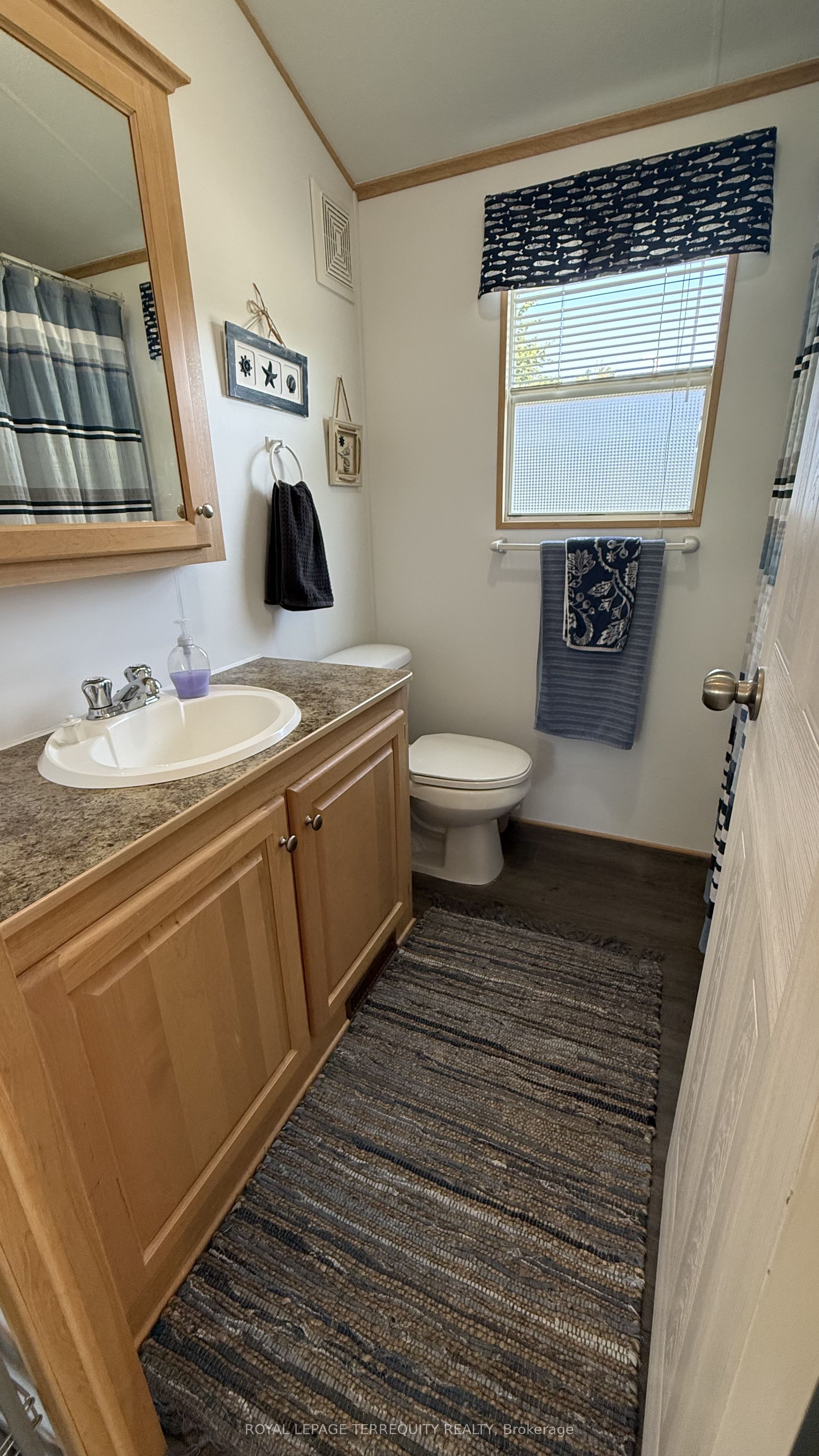317 Rockview Property Photo 25