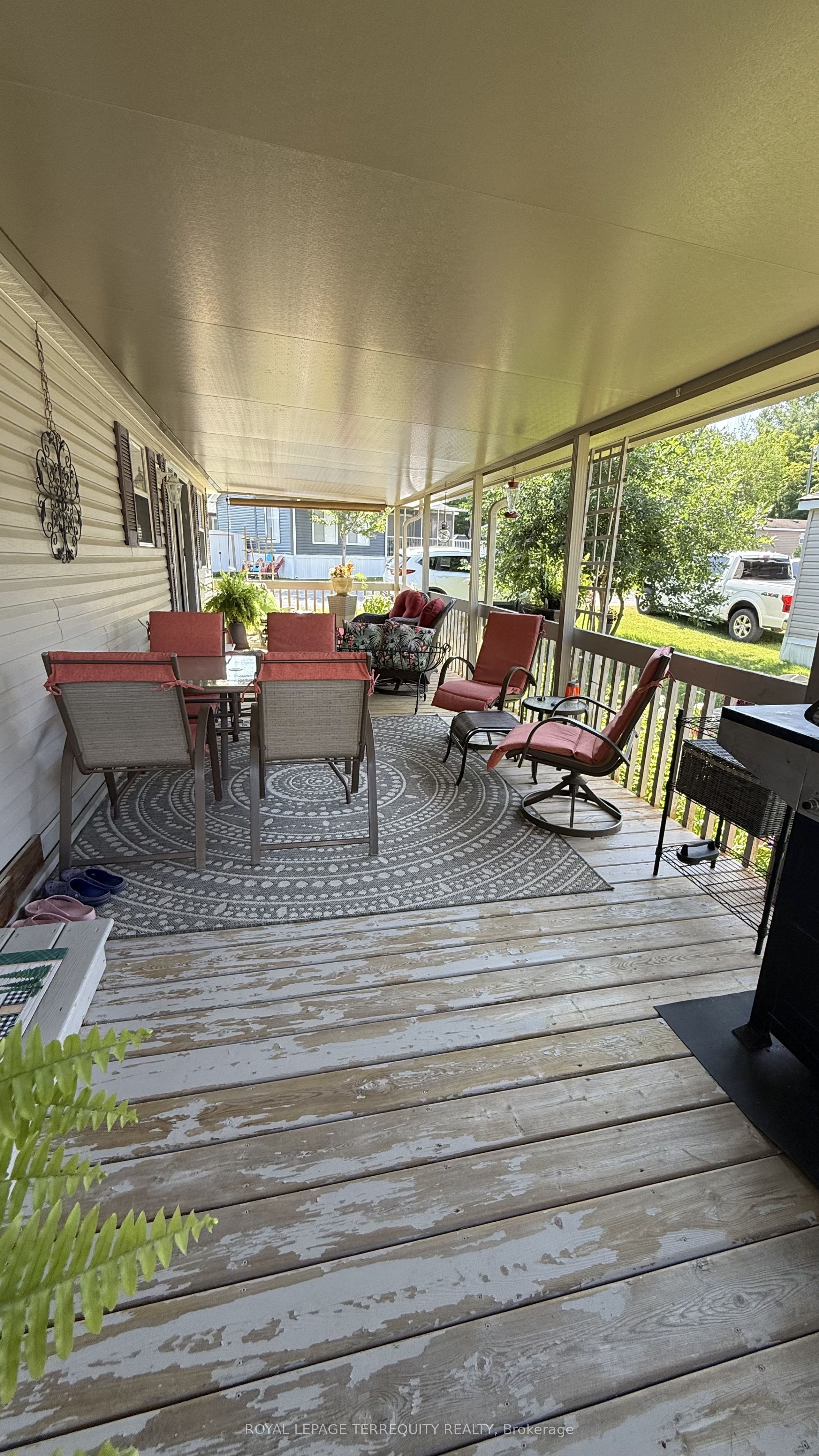 317 Rockview Property Photo 26