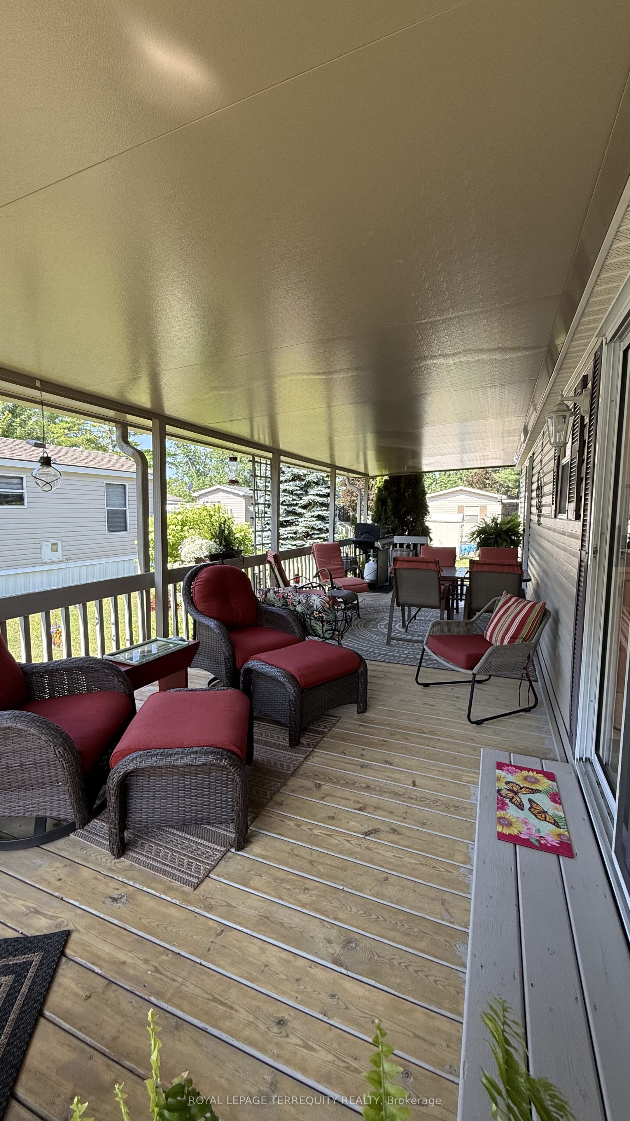 317 Rockview Property Photo 27