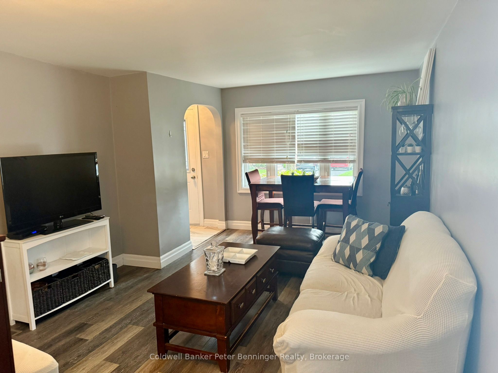 582 9th Street Property Photo 7