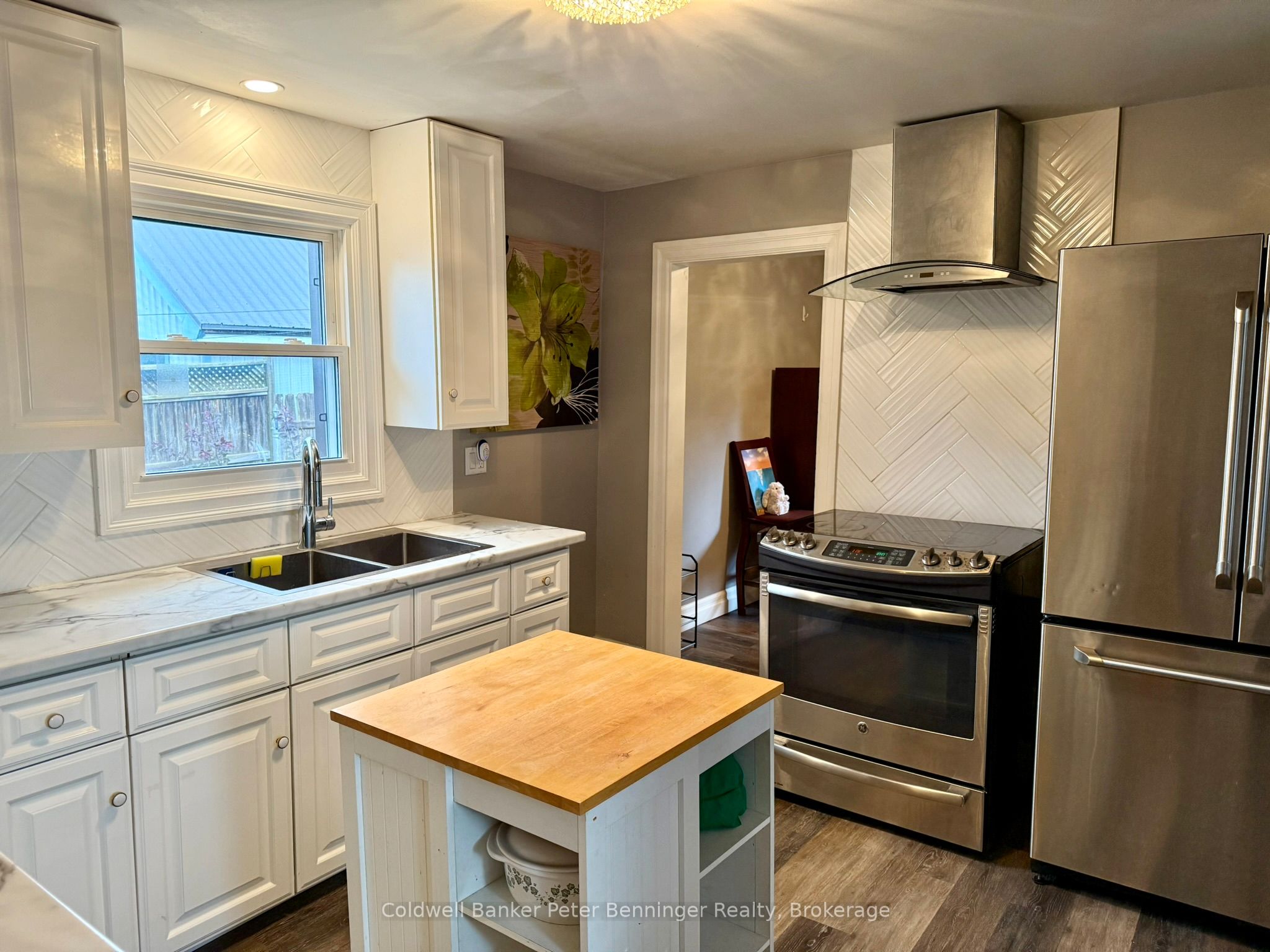 582 9th Street Property Photo 9