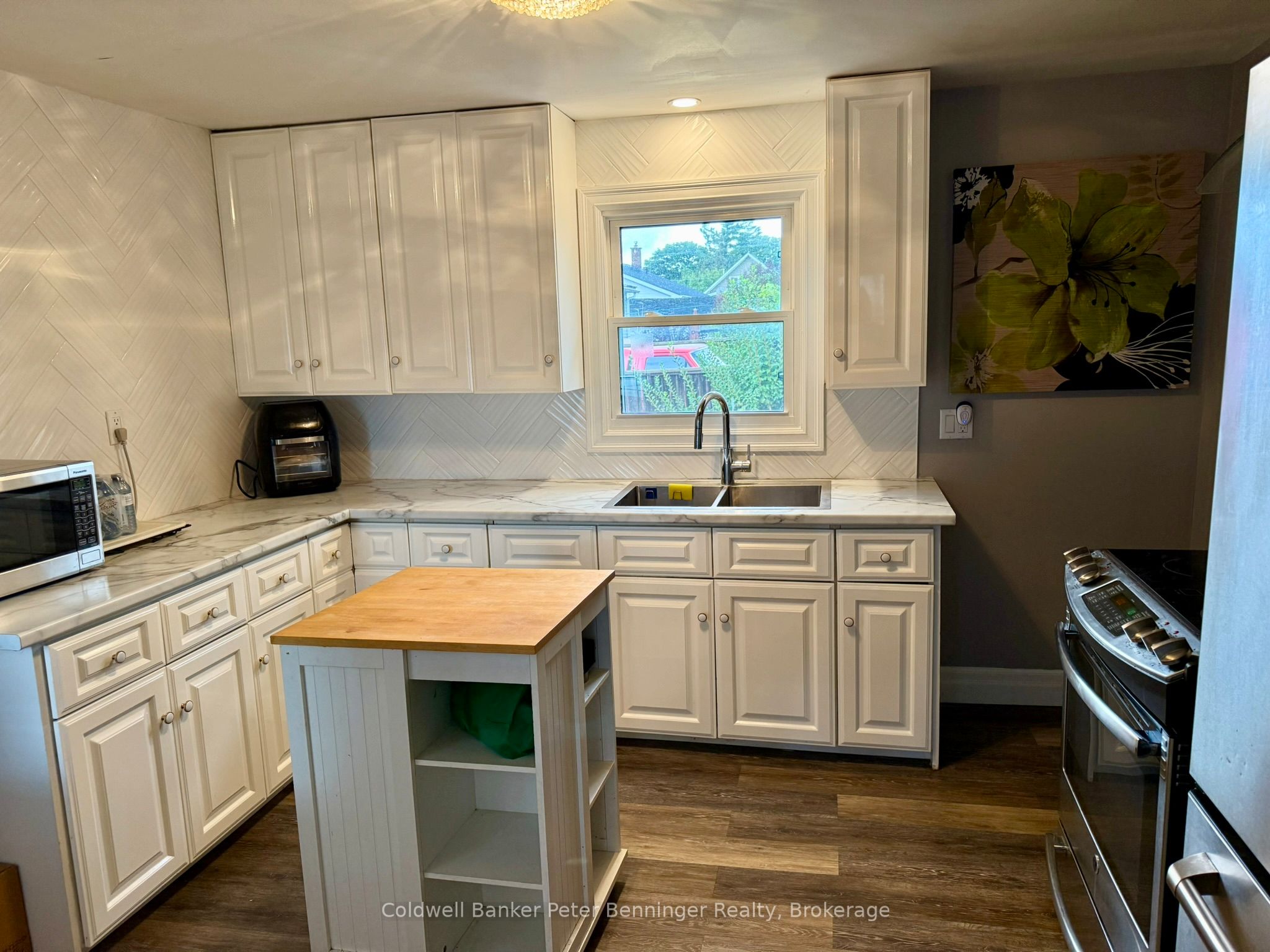 582 9th Street Property Photo 11