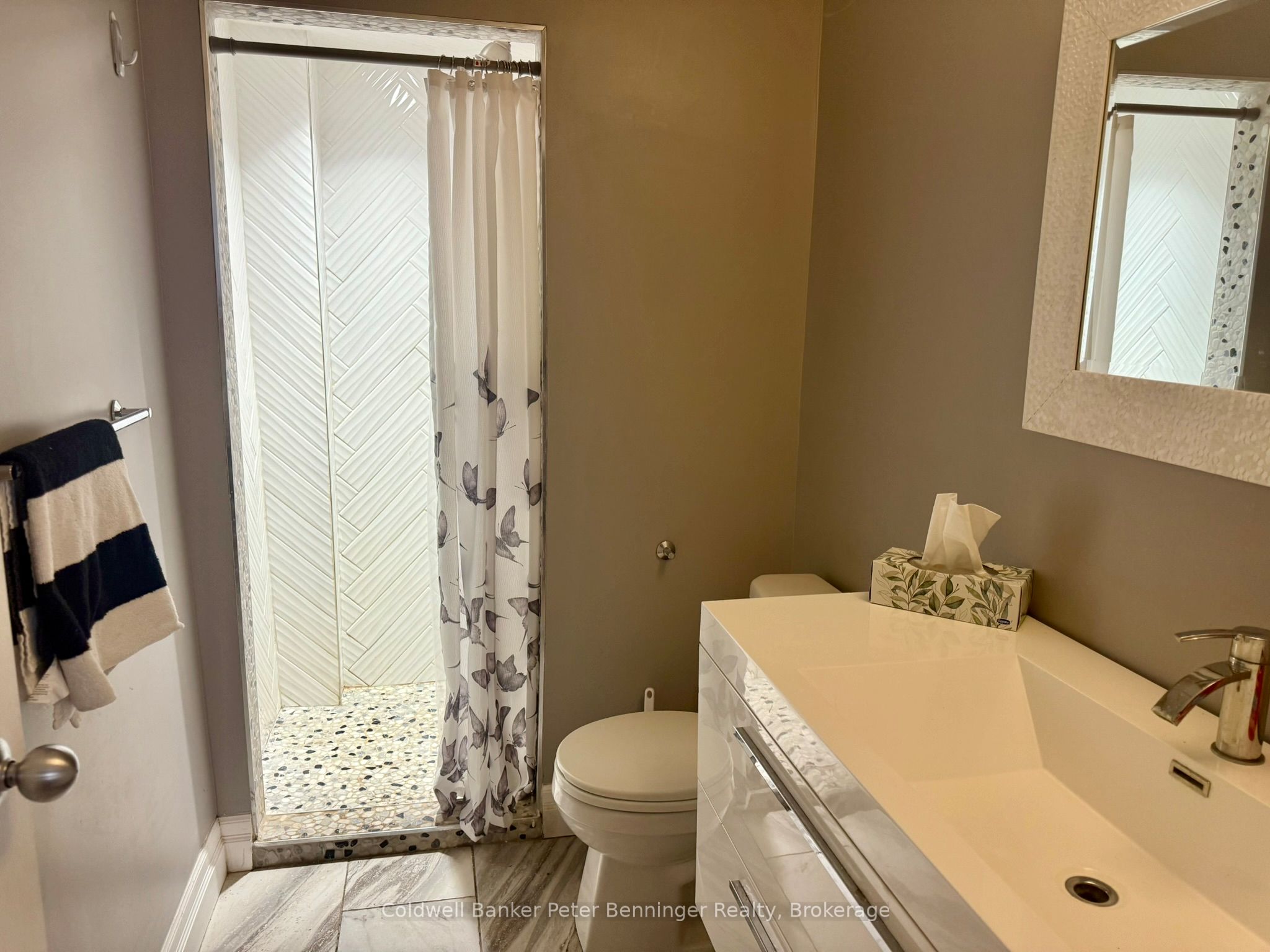 582 9th Street Property Photo 13