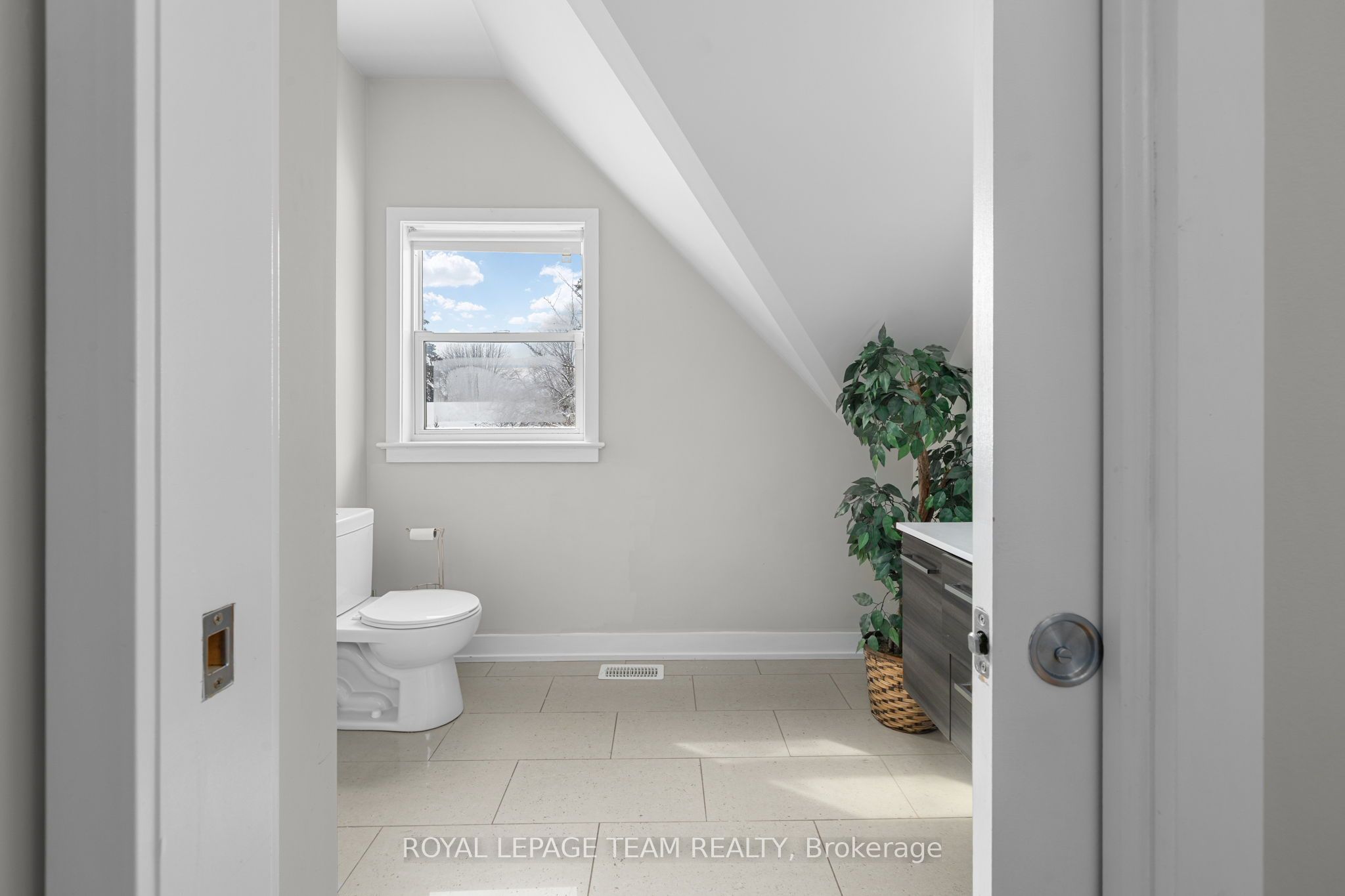 433 Dawson Avenue Property Photo 27