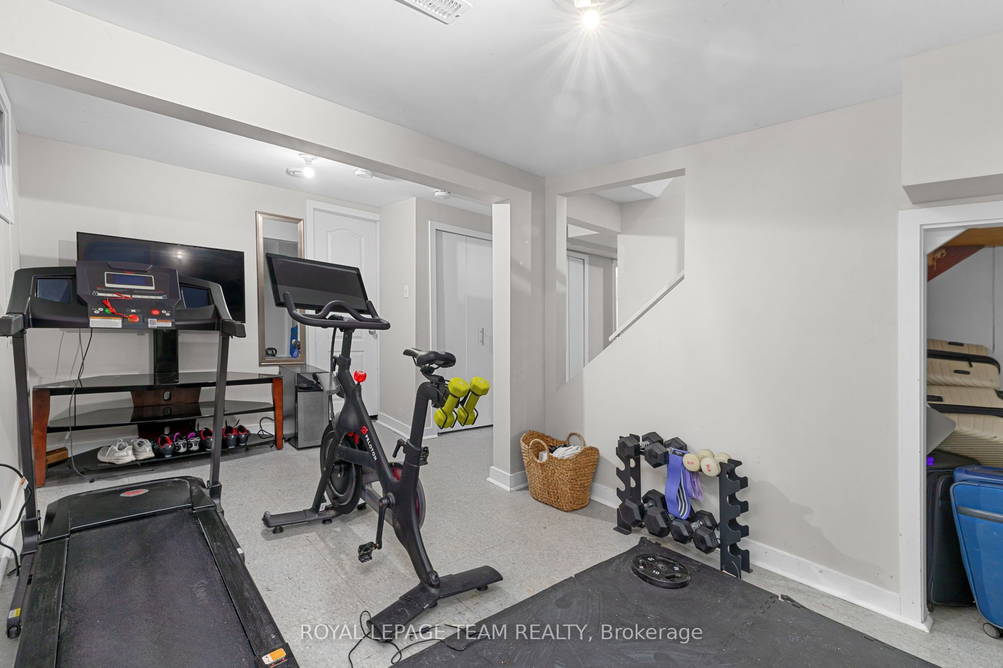 433 Dawson Avenue Property Photo 28