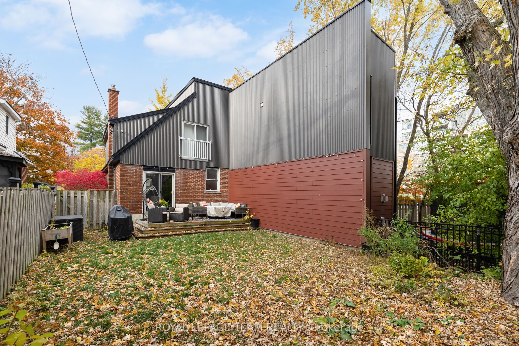 433 Dawson Avenue Property Photo 33