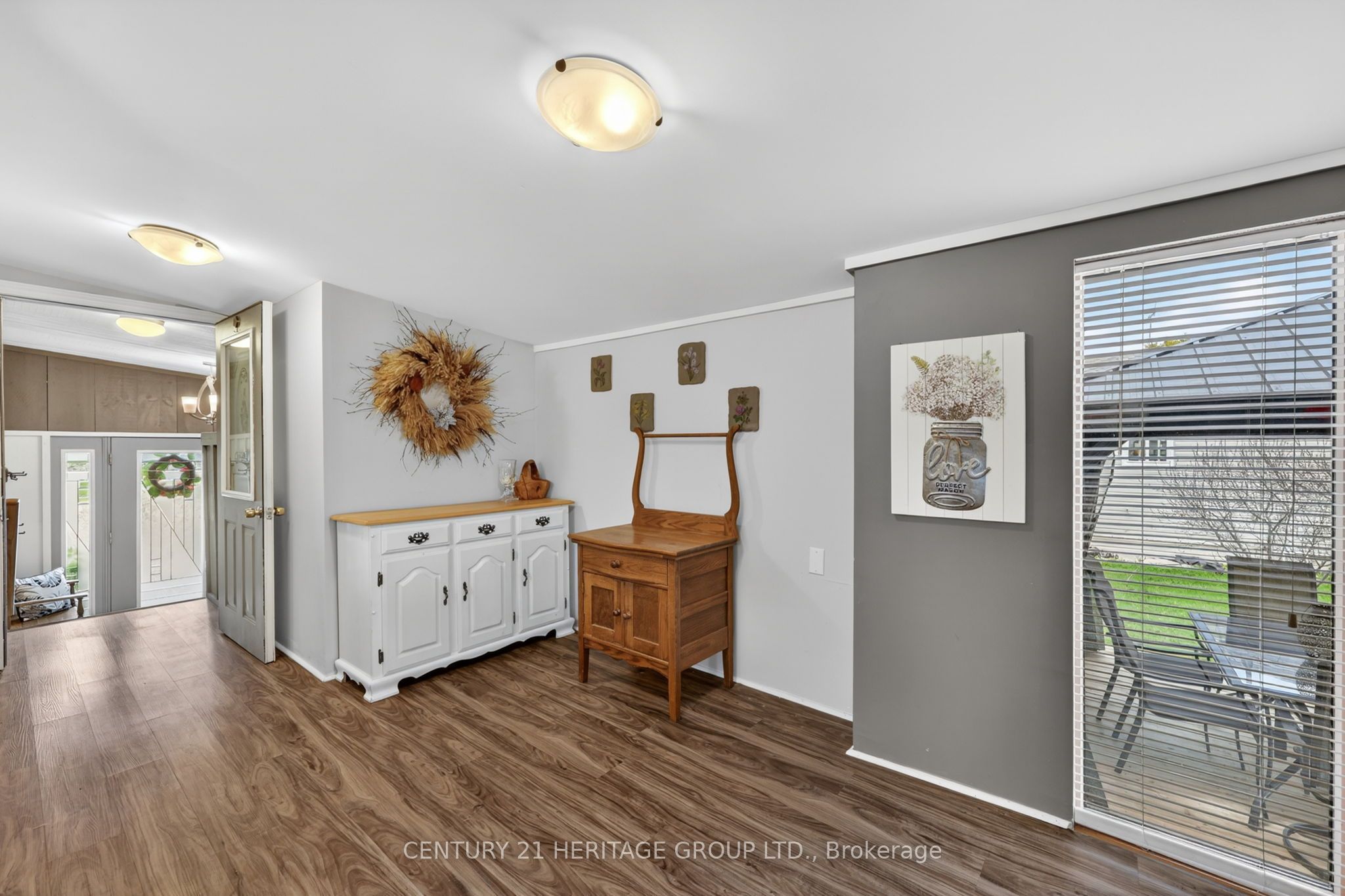 35 Fourth Avenue Property Photo 8