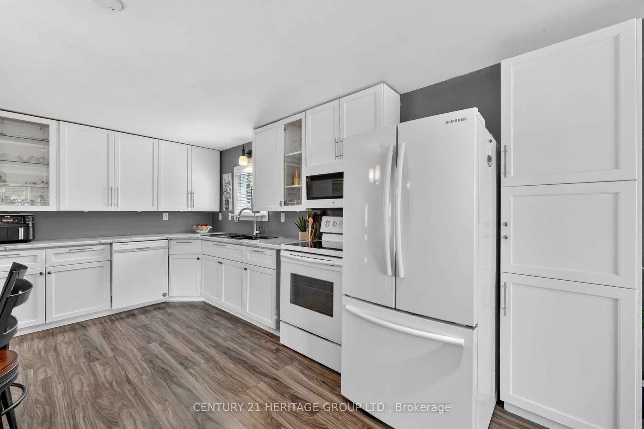 35 Fourth Avenue Property Photo 14