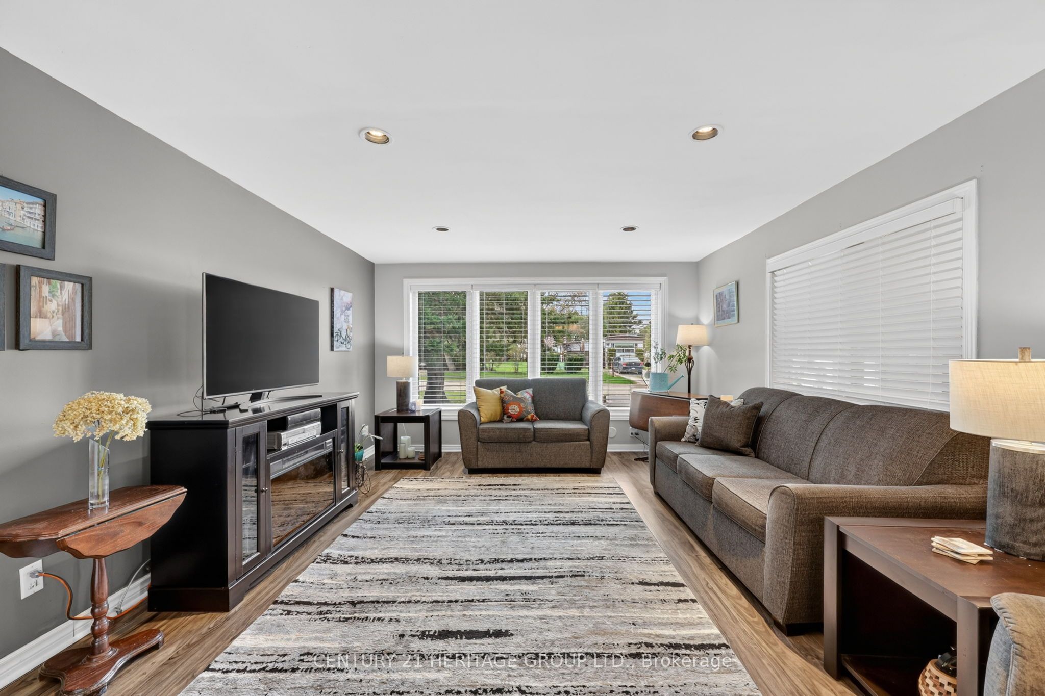 35 Fourth Avenue Property Photo 18
