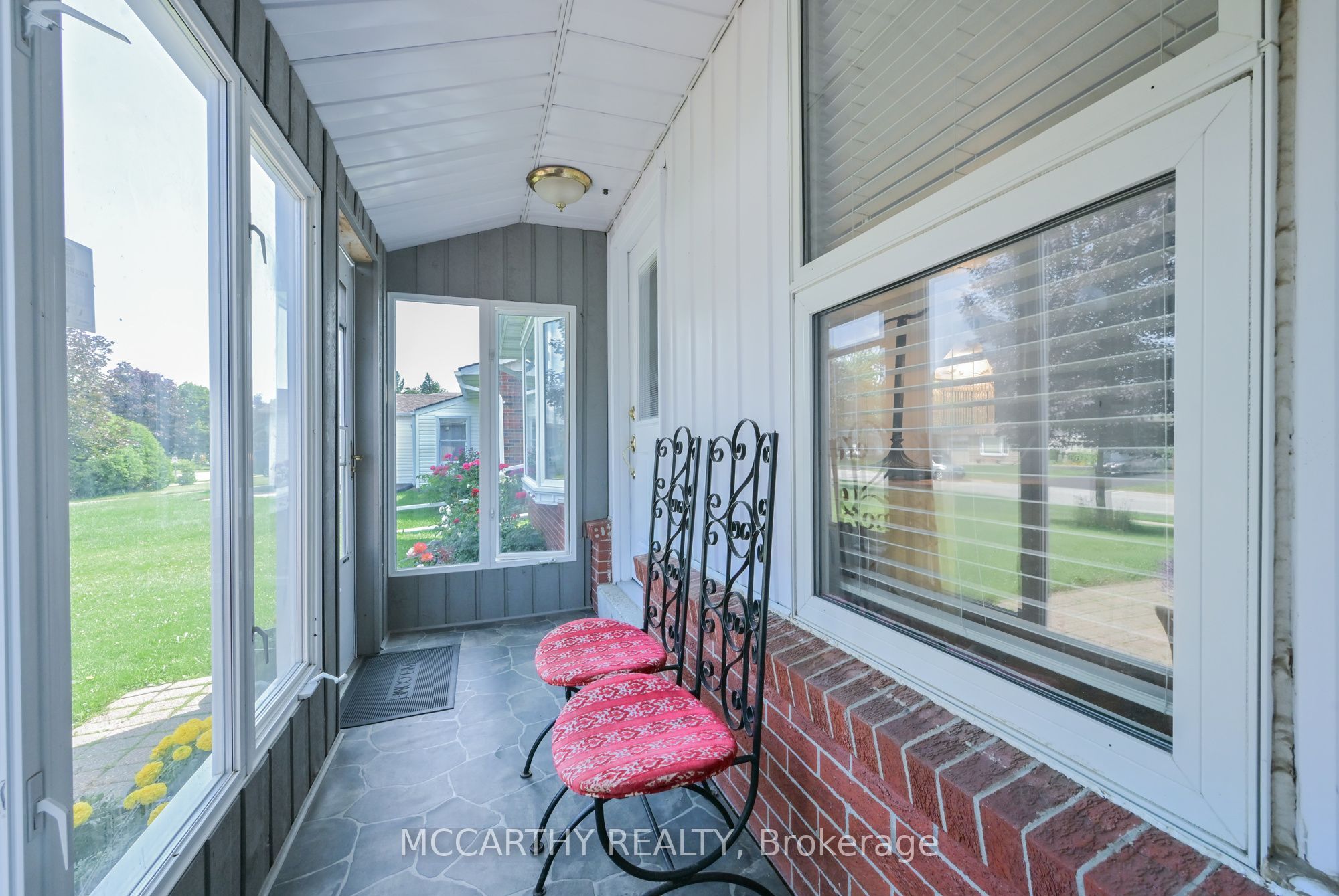 358 Jelly Street S Property Photo 4