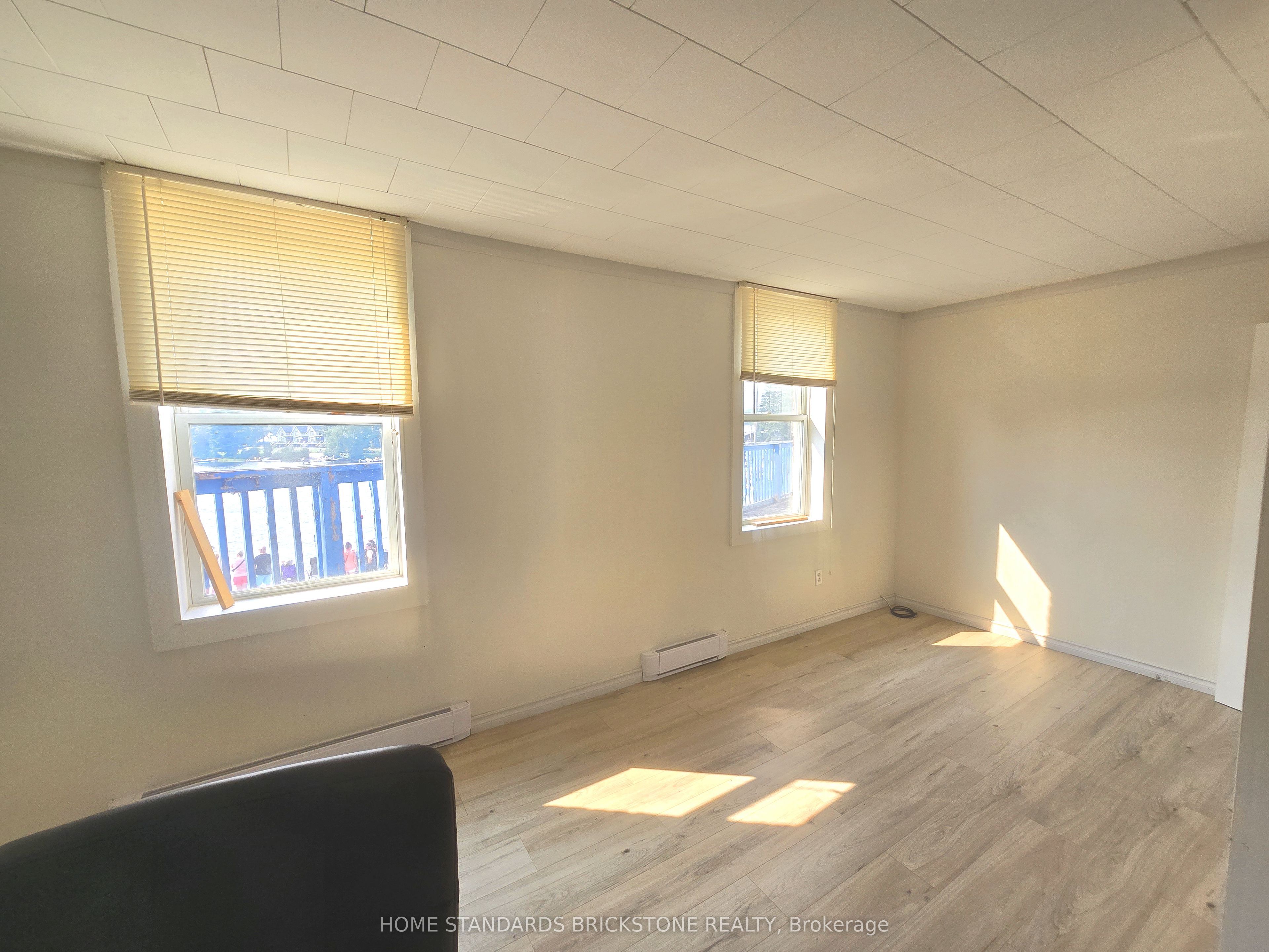 98 Main Street Property Photo 25
