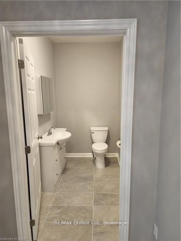257 Dundas Street E Unit #5 Property Photo 7