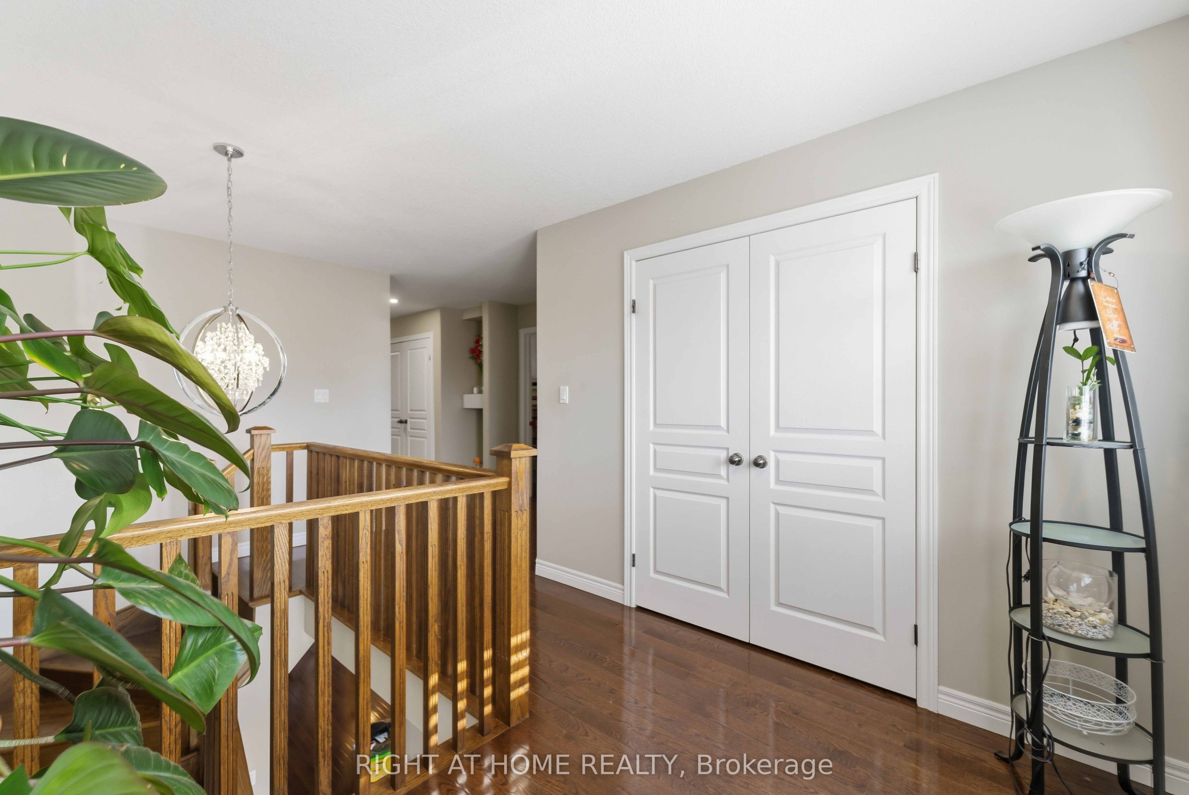 212 Chartwell Circle Property Photo 12
