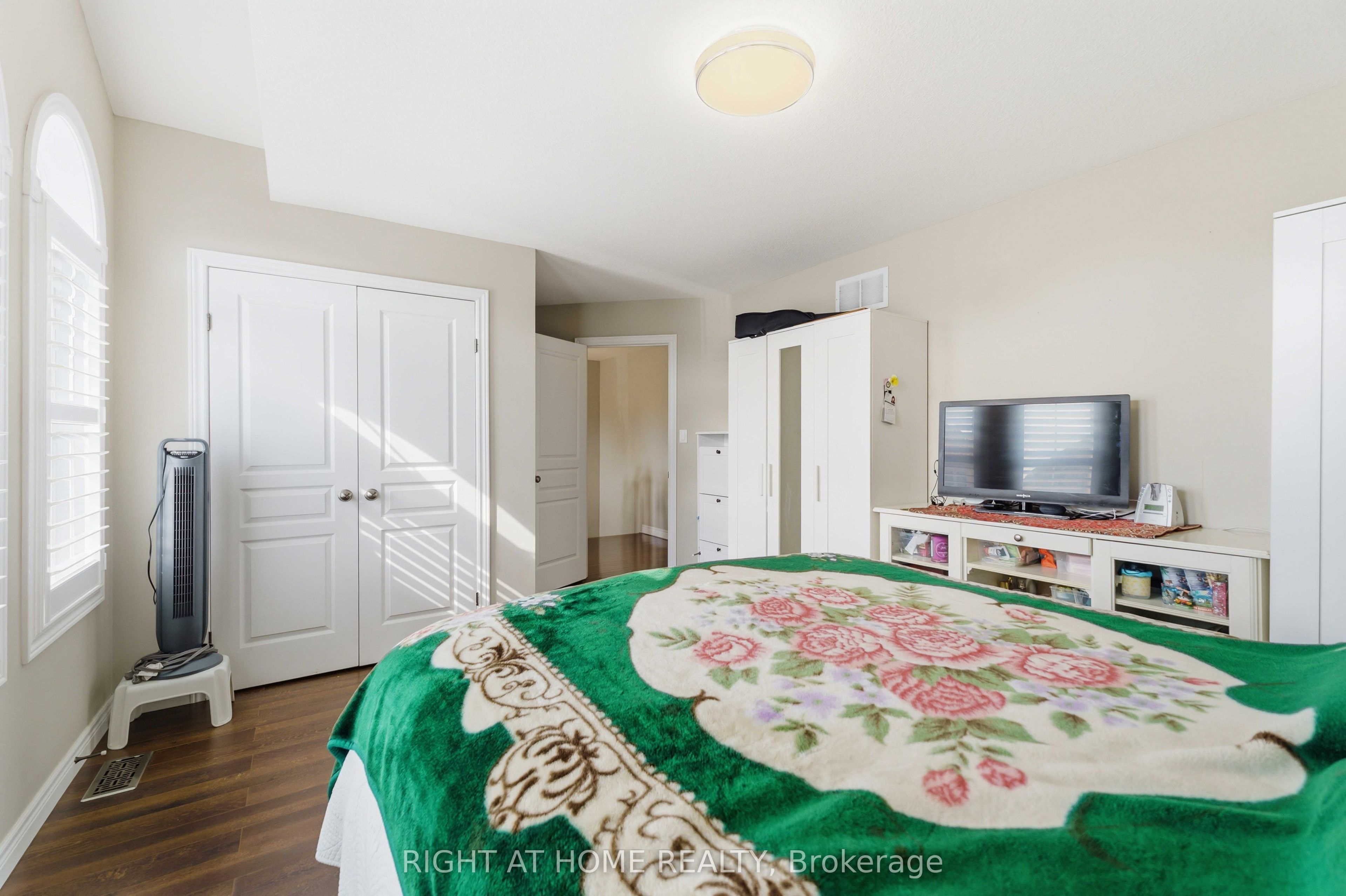 212 Chartwell Circle Property Photo 14