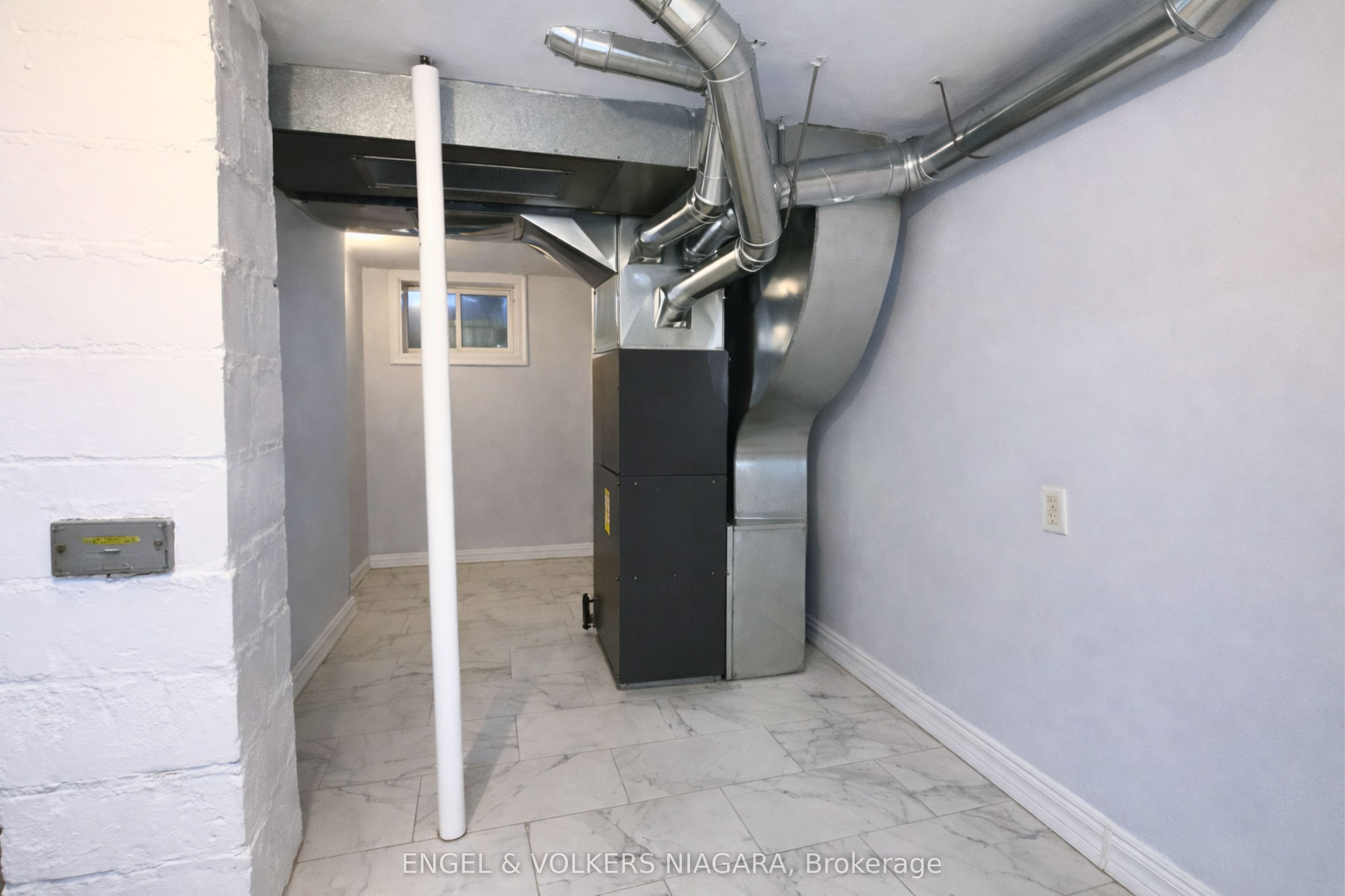4752 Crawford Place W Property Photo 19