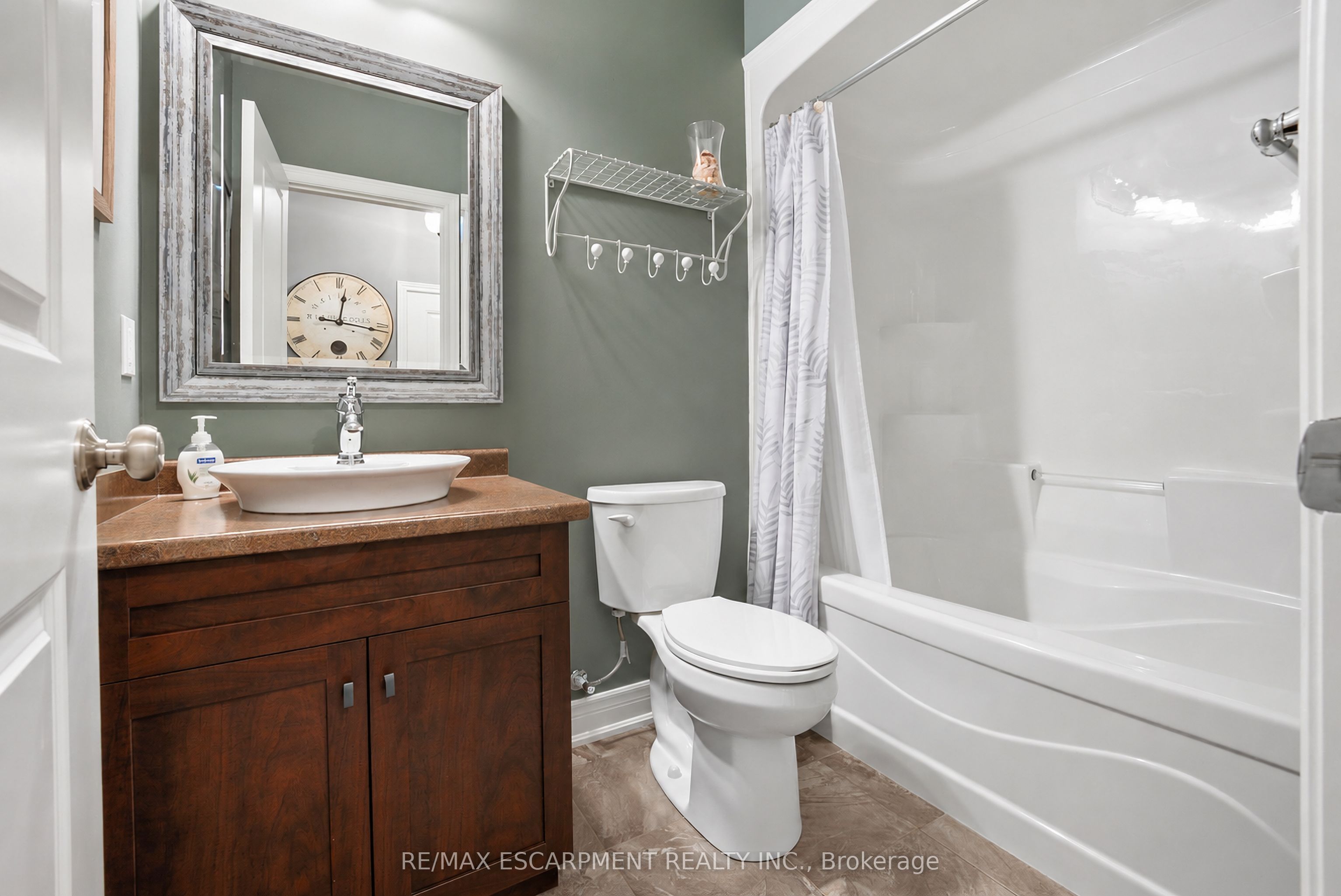 33 Pierpoint Drive Property Photo 19