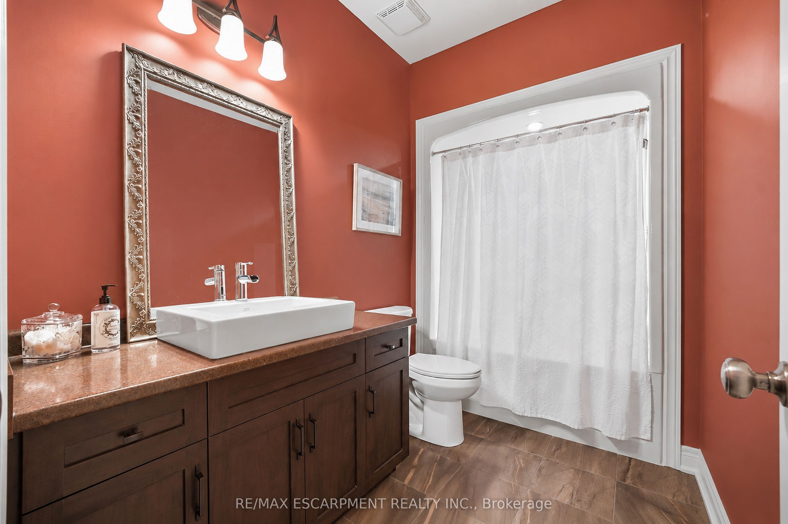 33 Pierpoint Drive Property Photo 22