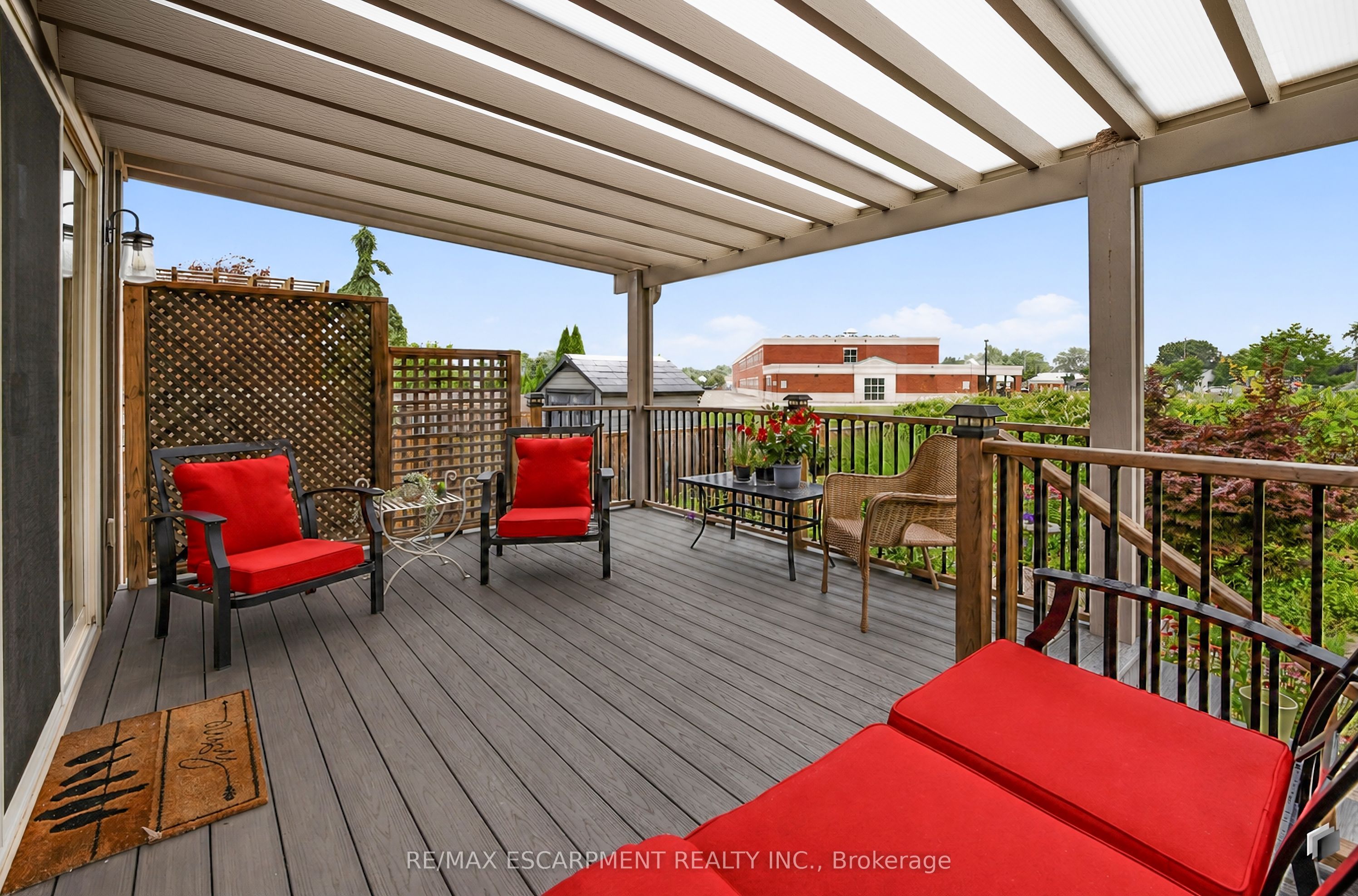 33 Pierpoint Drive Property Photo 26