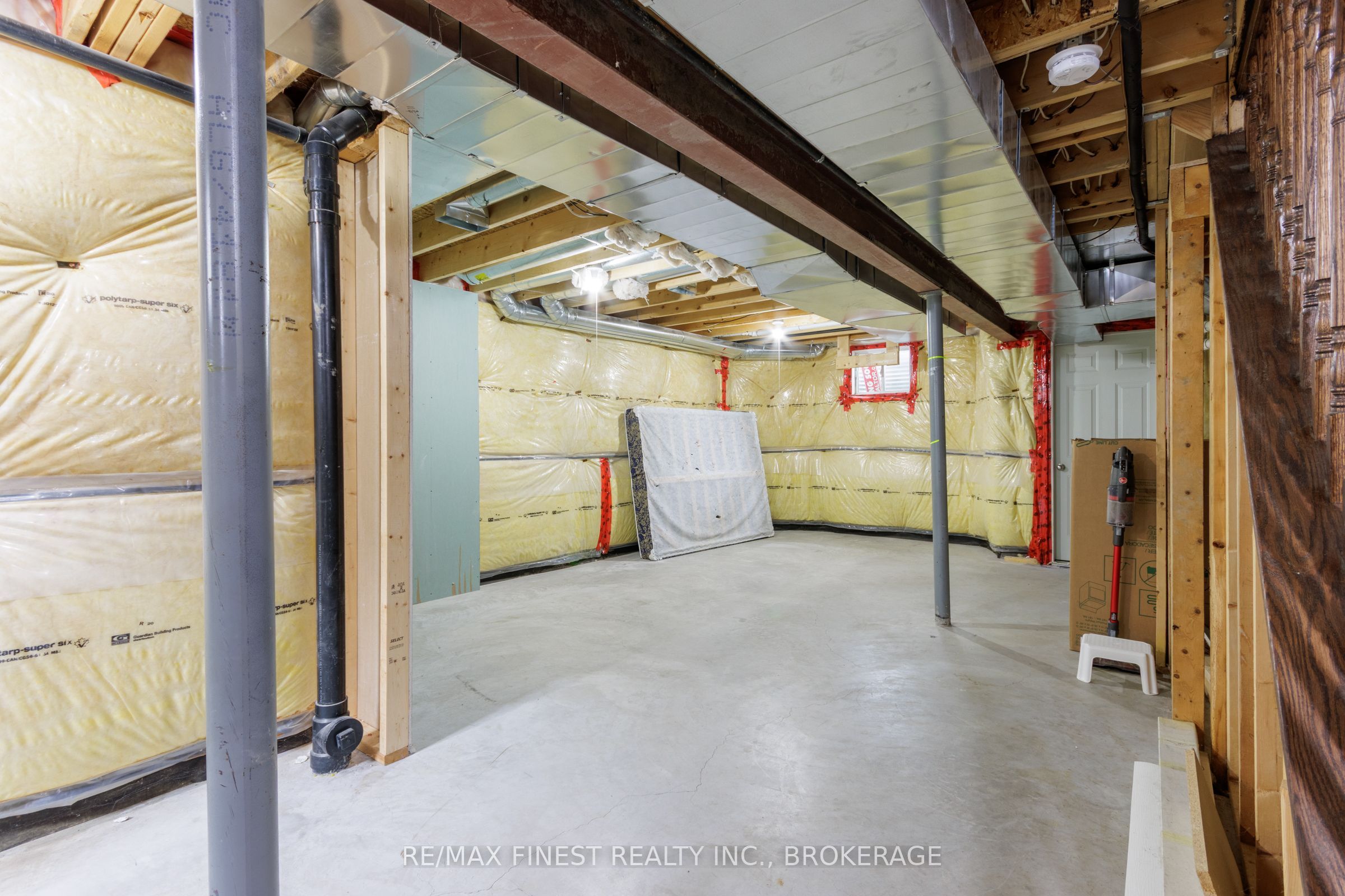 893 Ascot Lane Property Photo 26