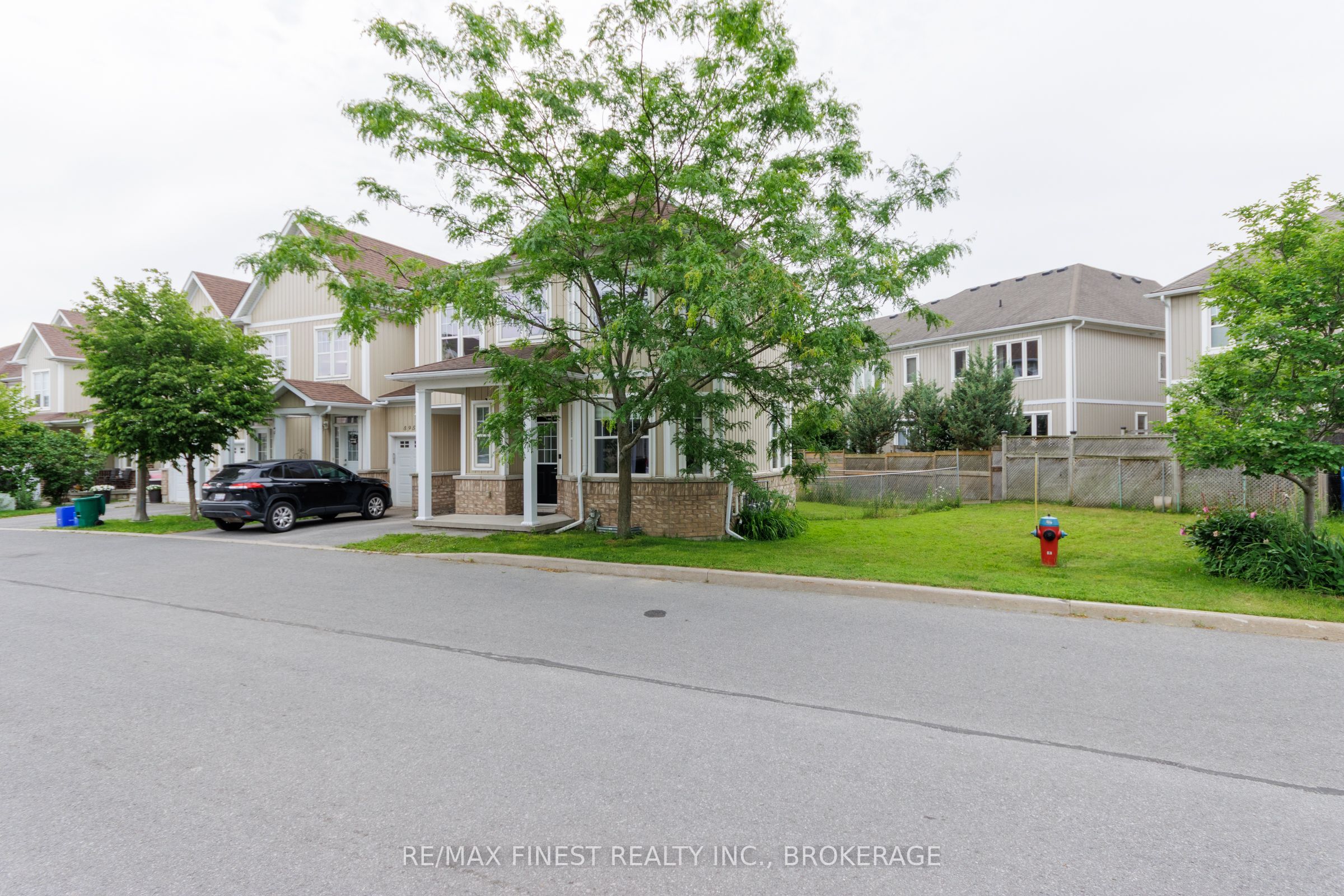 893 Ascot Lane Property Photo 29
