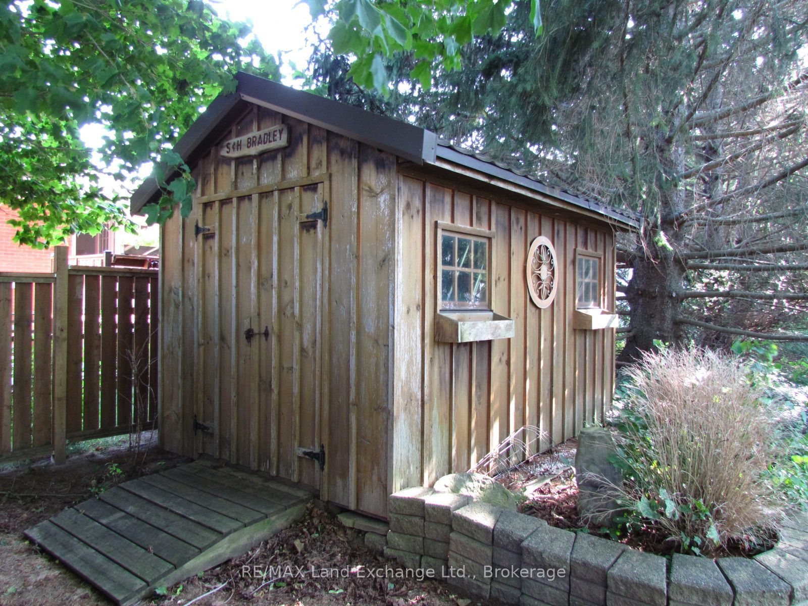 115 Brown's Lane Property Photo 7