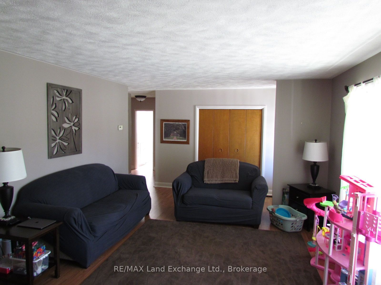 115 Brown's Lane Property Photo 11