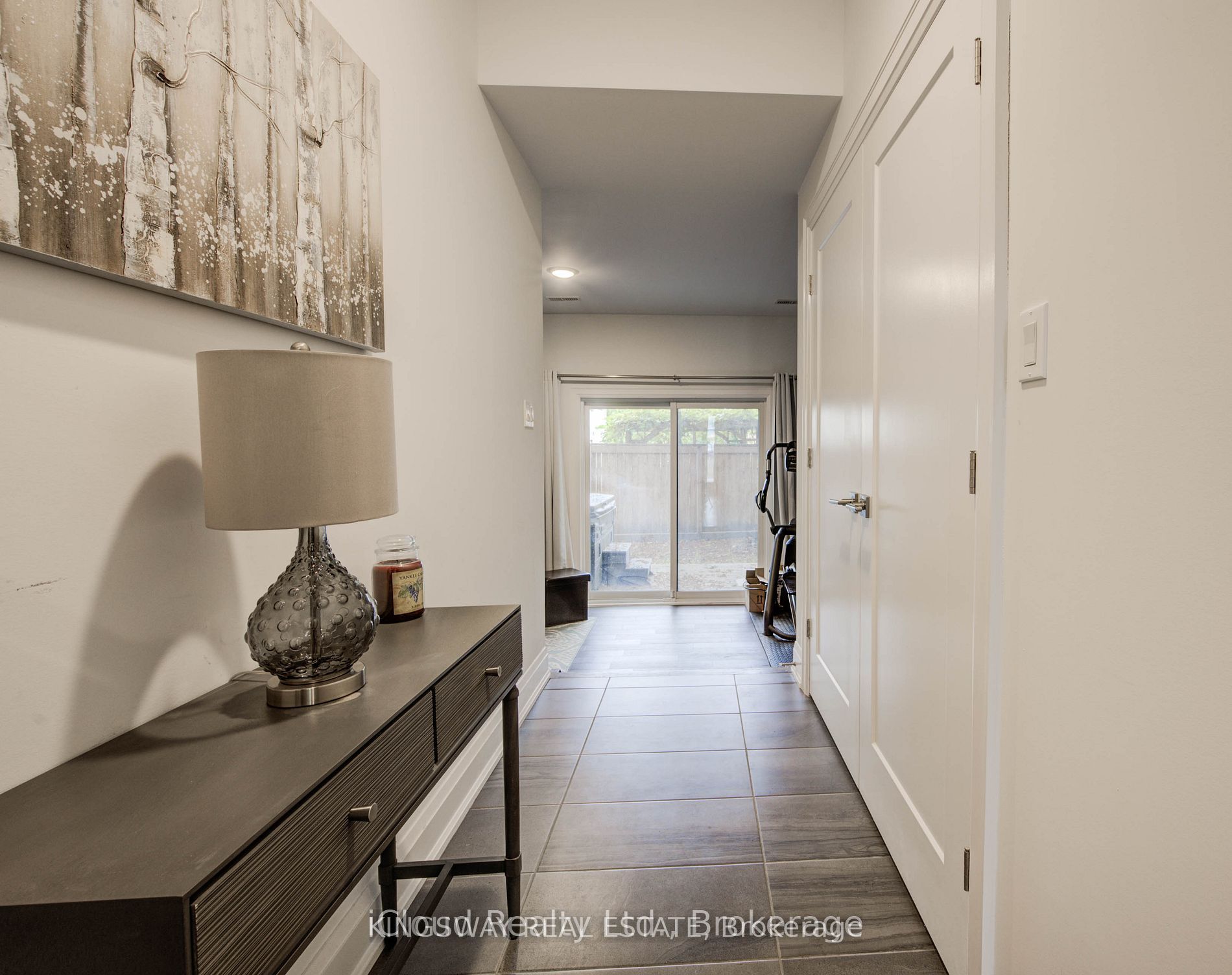 33 Jarvis Street Property Photo 6