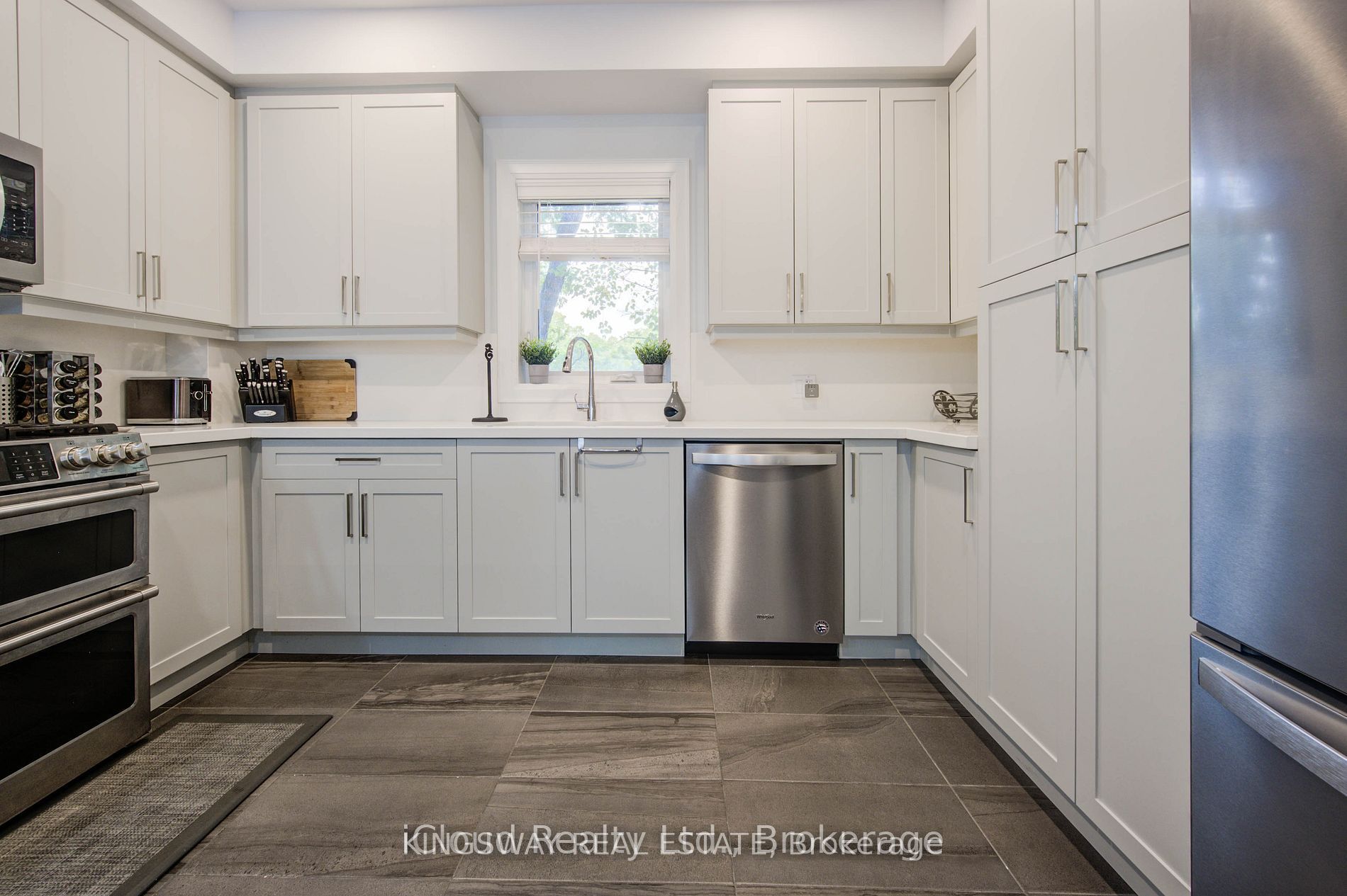 33 Jarvis Street Property Photo 20
