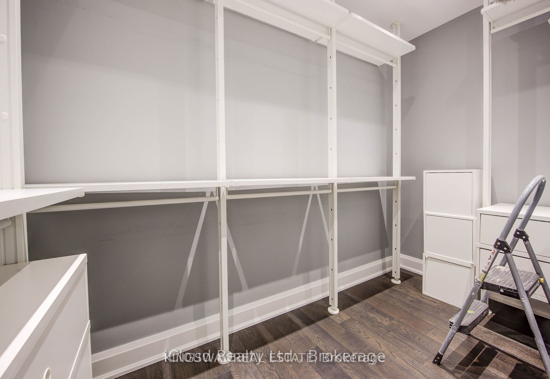 33 Jarvis Street Property Photo 32