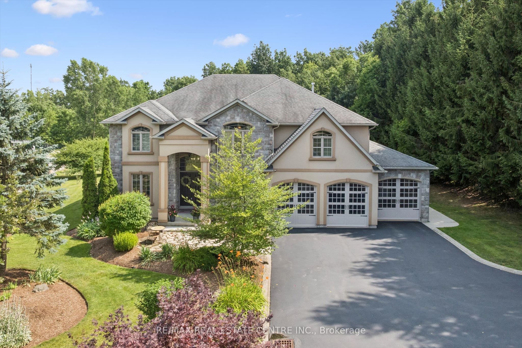 332 Scenic Drive Property Photo 1