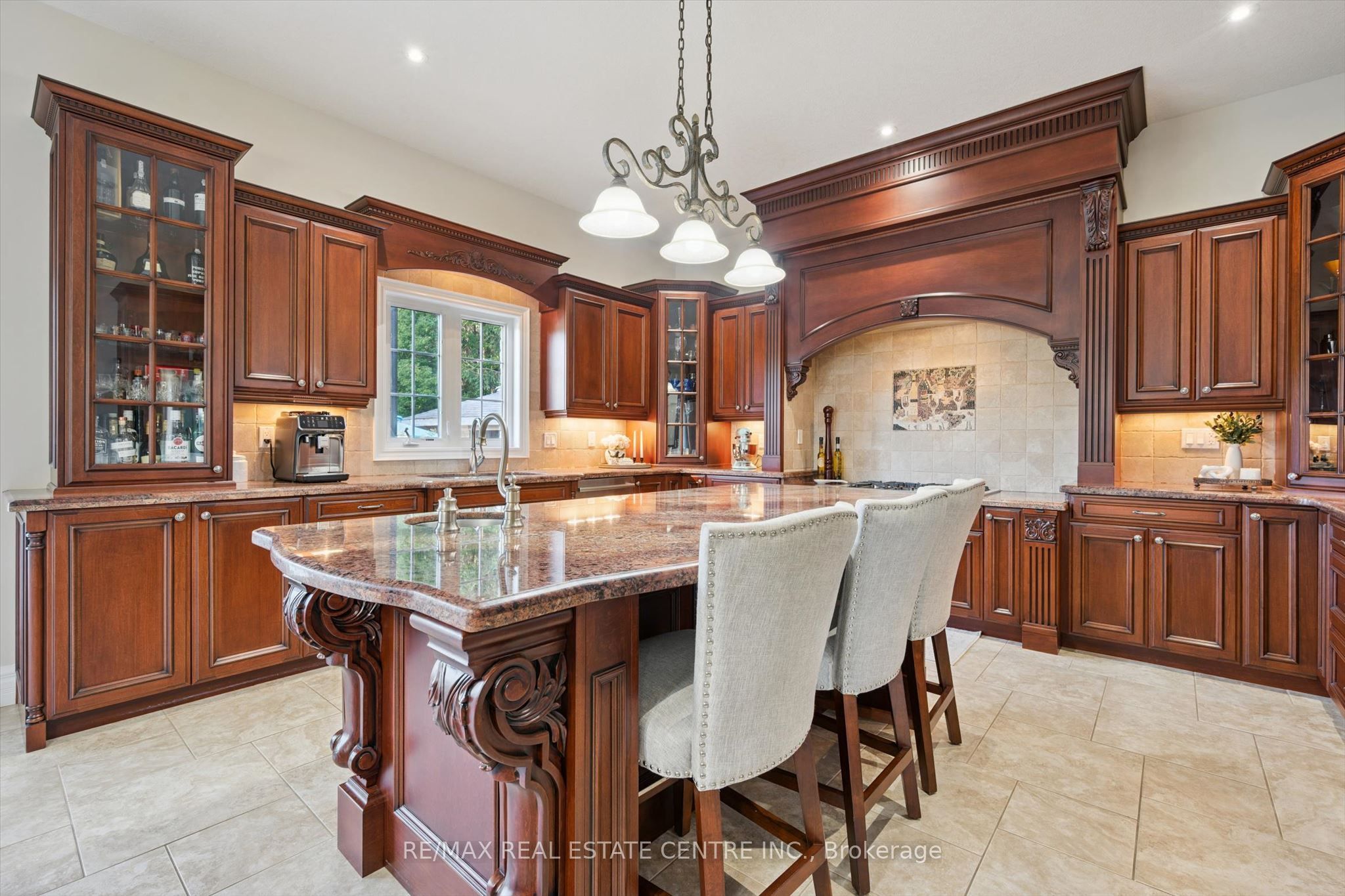 332 Scenic Drive Property Photo 12