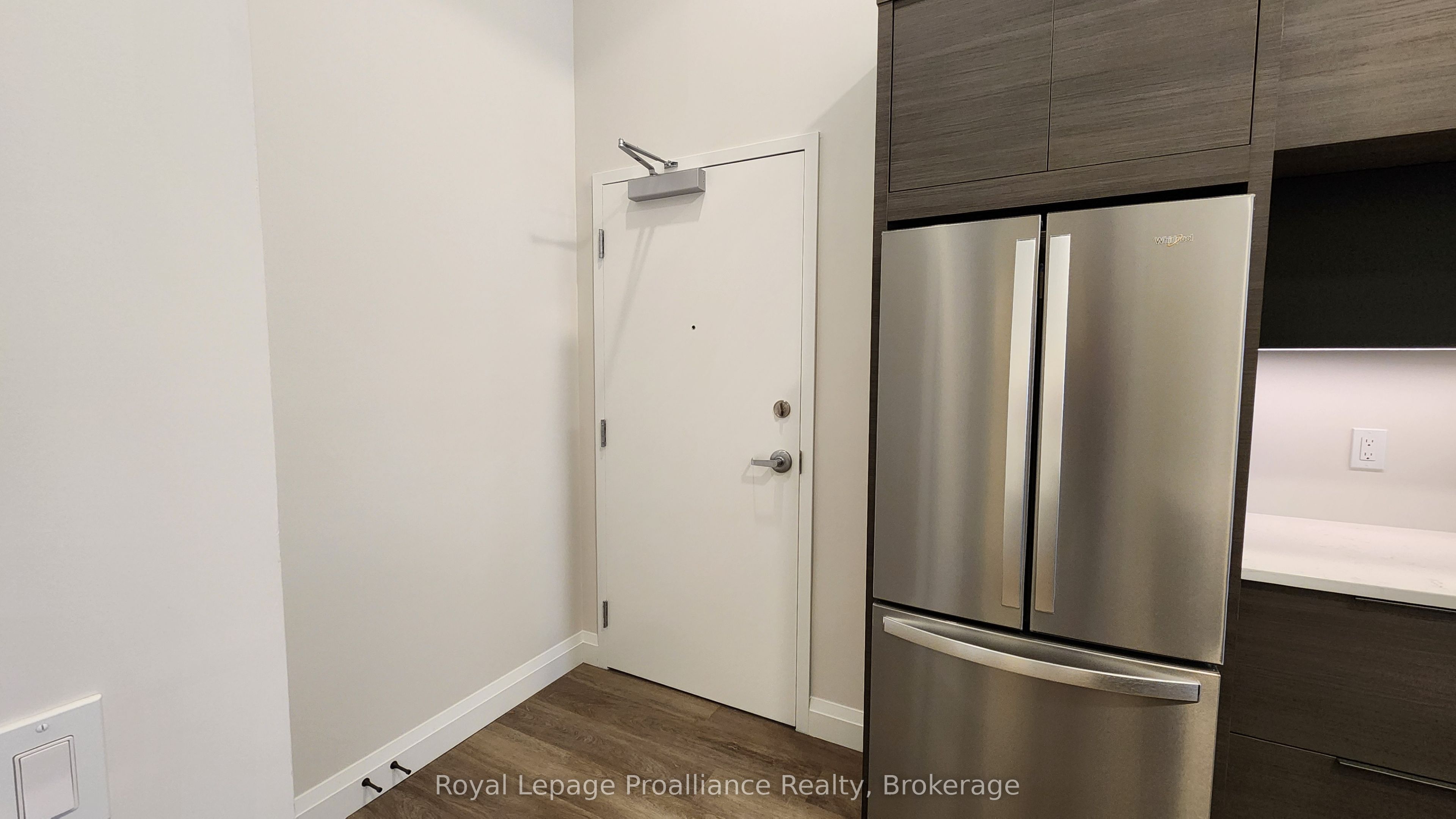 261 Front Street 4 Property Photo 2