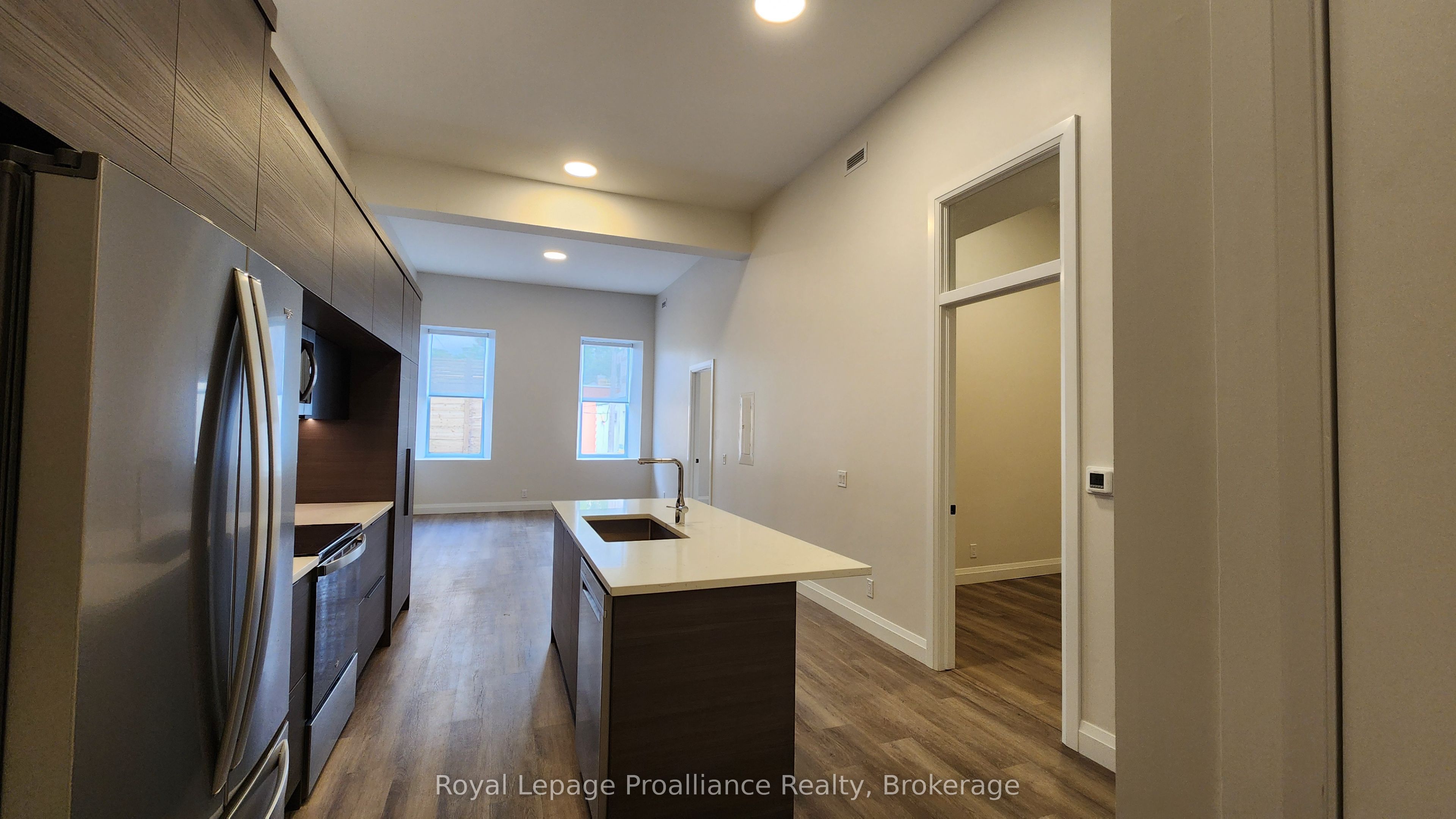261 Front Street 4 Property Photo 3