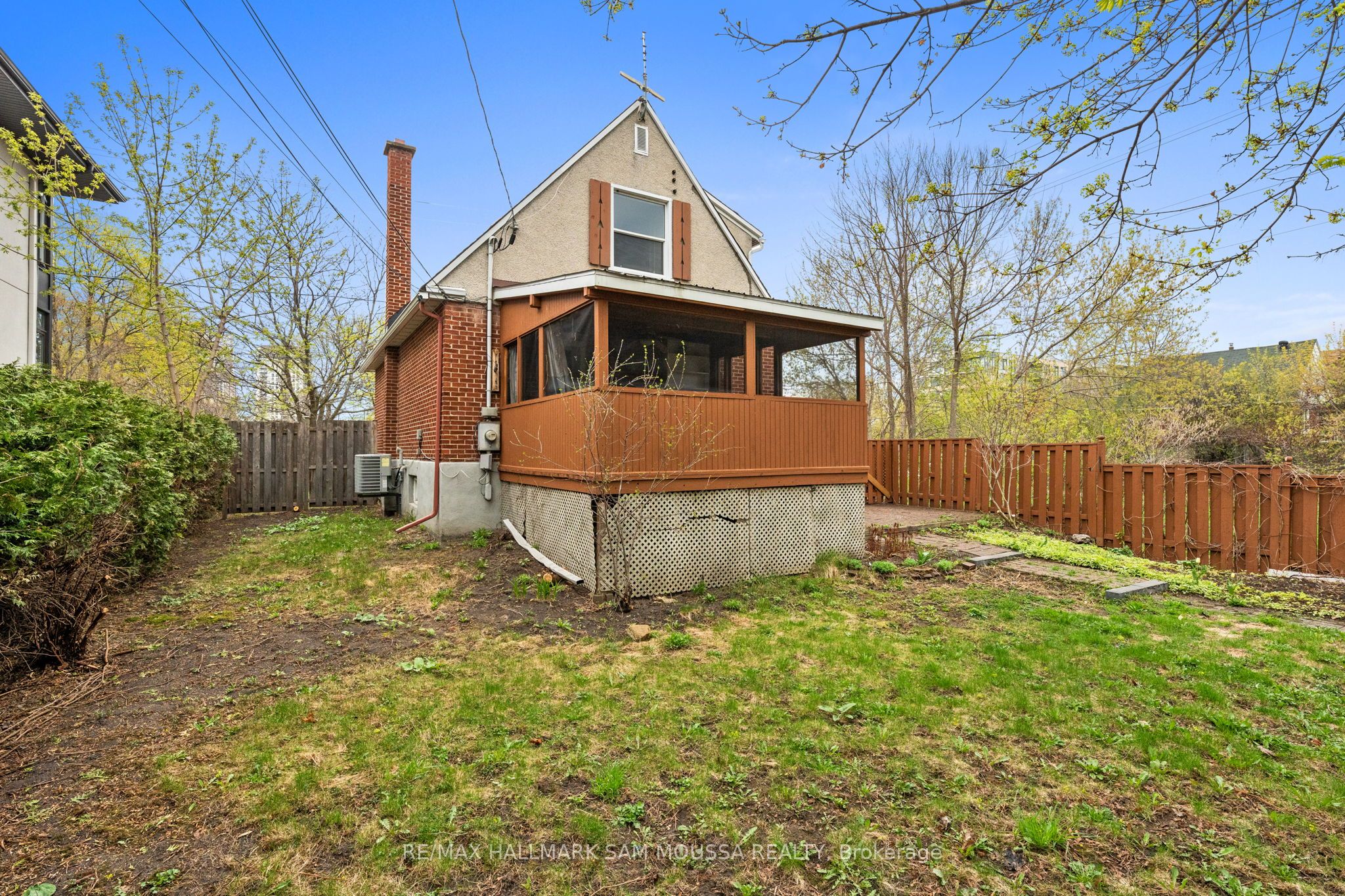 378 Byron Avenue Property Photo 32