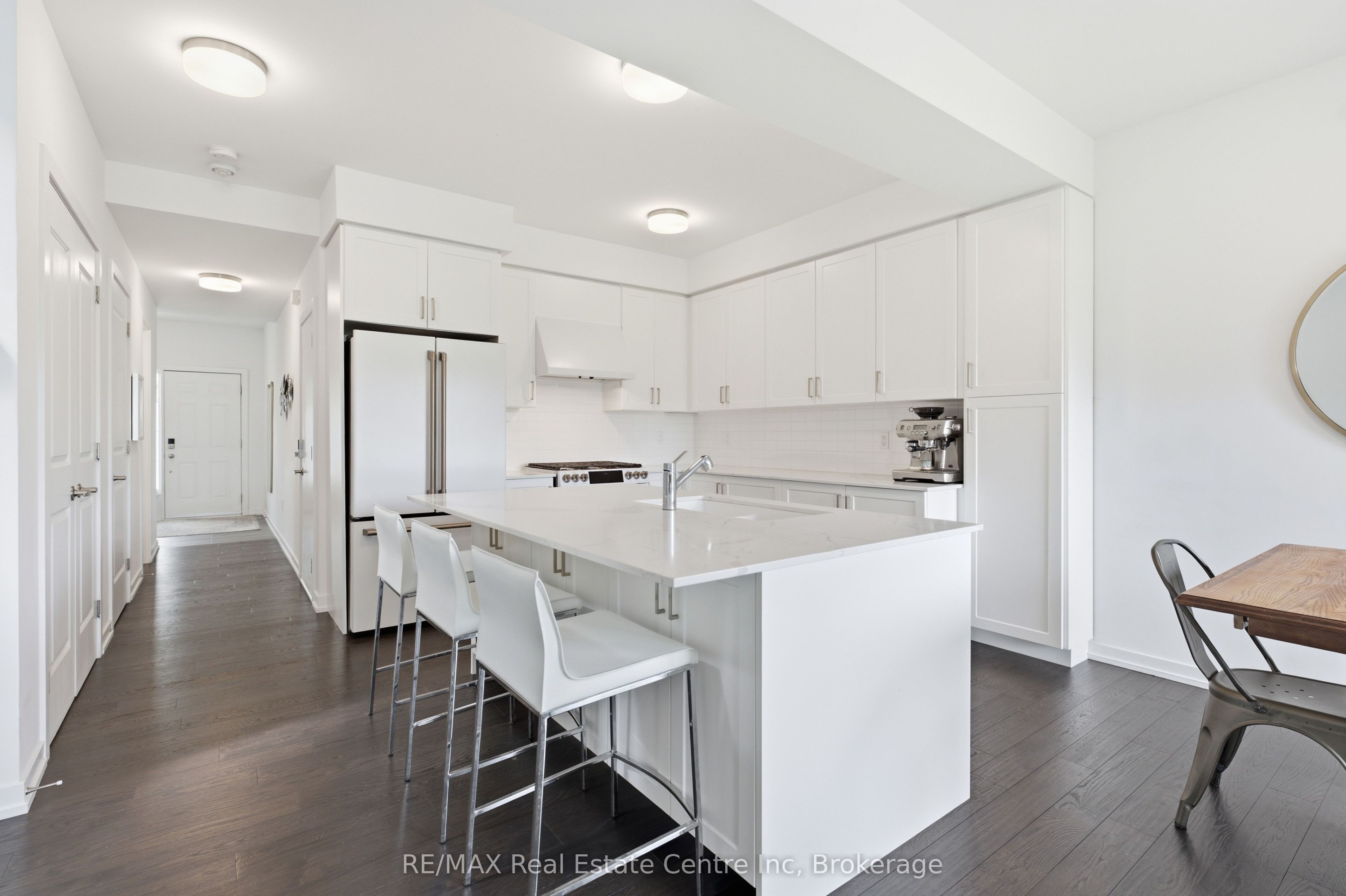 50 Ferris Circle Property Photo 4